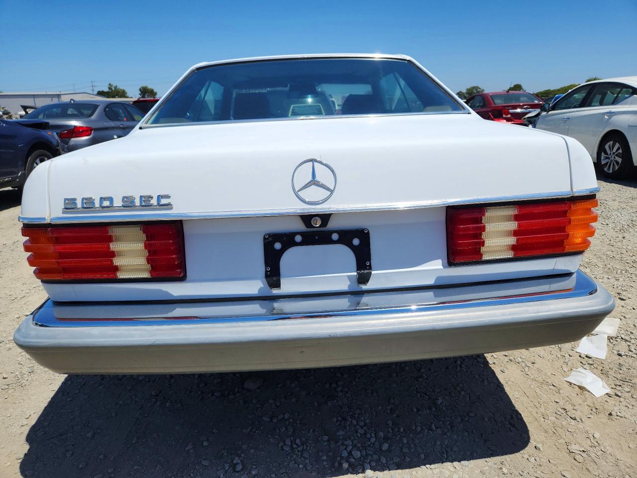 1986 Mercedes-benz 560 Sec White vin: WDBCA45D3GA248193