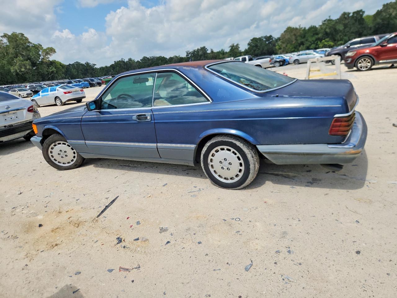 1987 Mercedes-benz 560 Sec Blue vin: WDBCA45D4HA304613