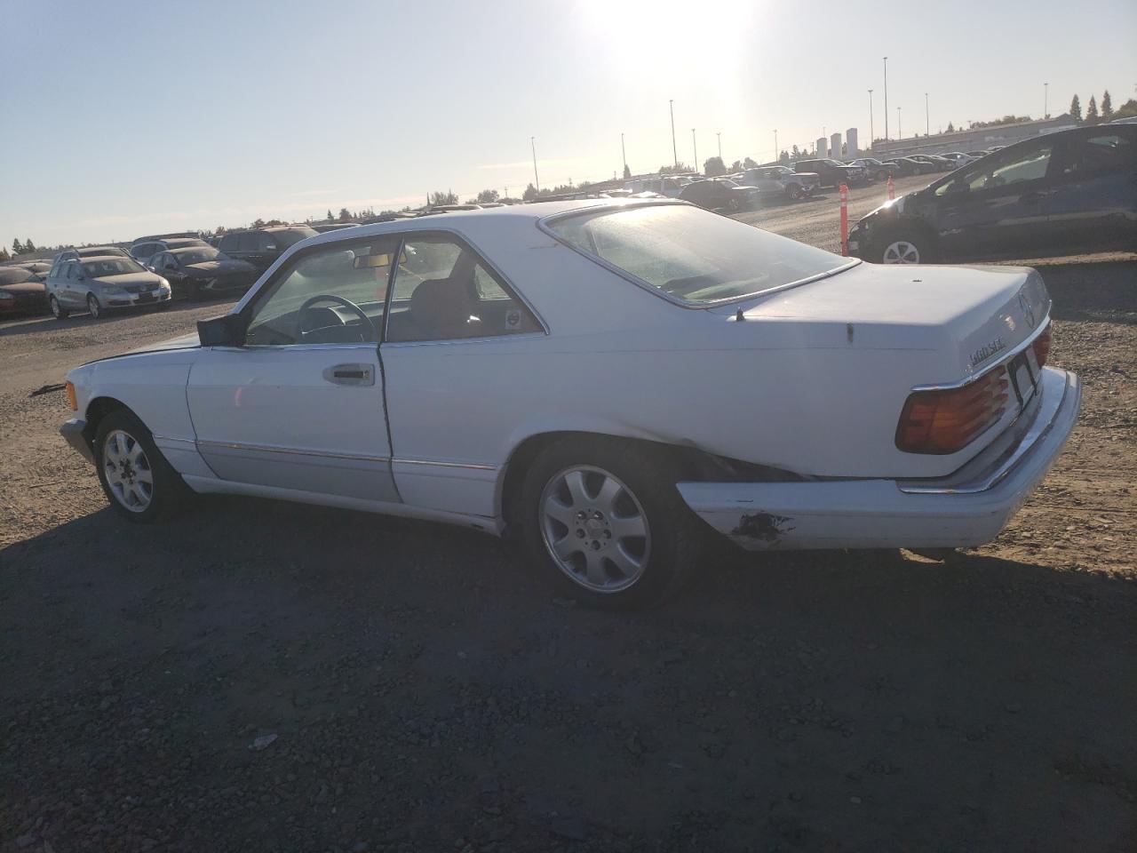 1987 Mercedes-benz 560 Sec White vin: WDBCA45D8HA348968