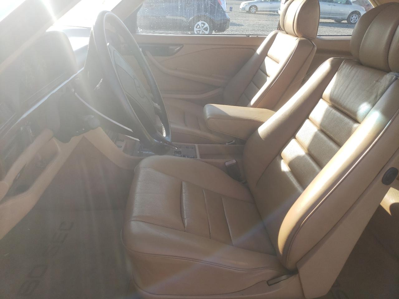 1987 Mercedes-benz 560 Sec White vin: WDBCA45D8HA348968
