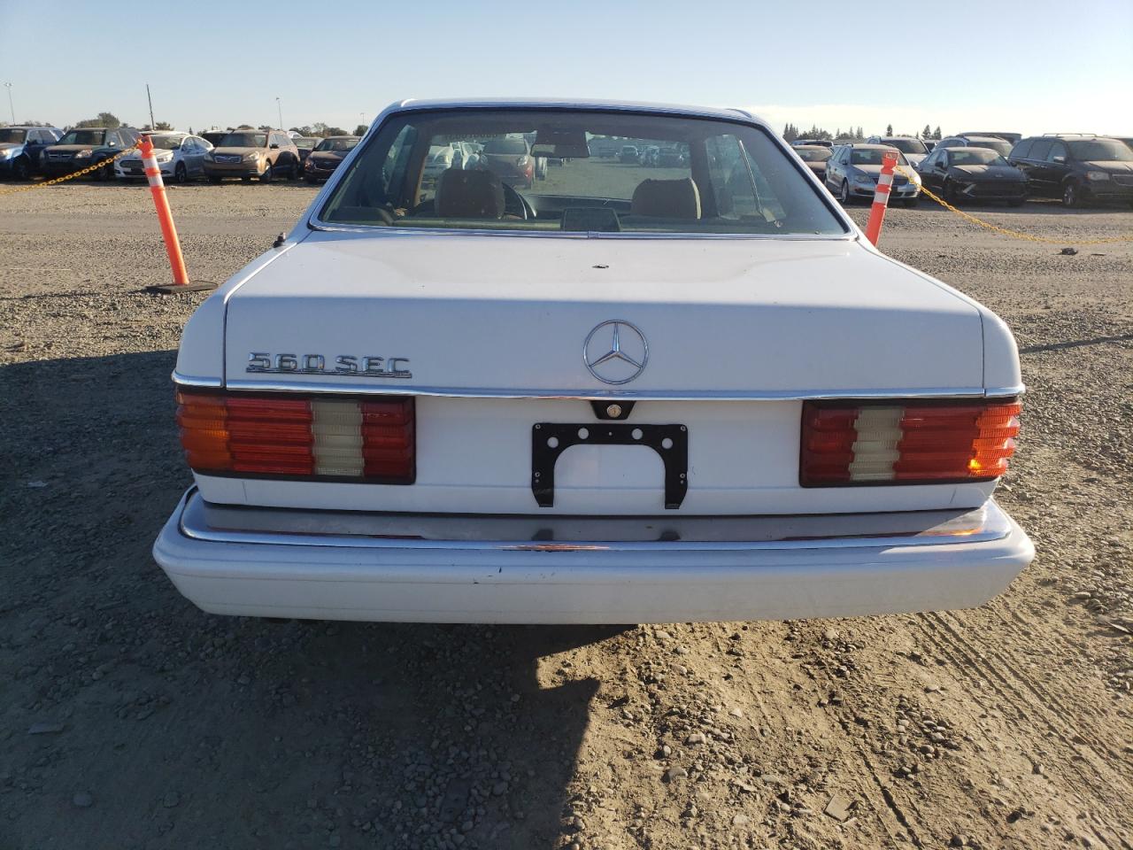 1987 Mercedes-benz 560 Sec White vin: WDBCA45D8HA348968
