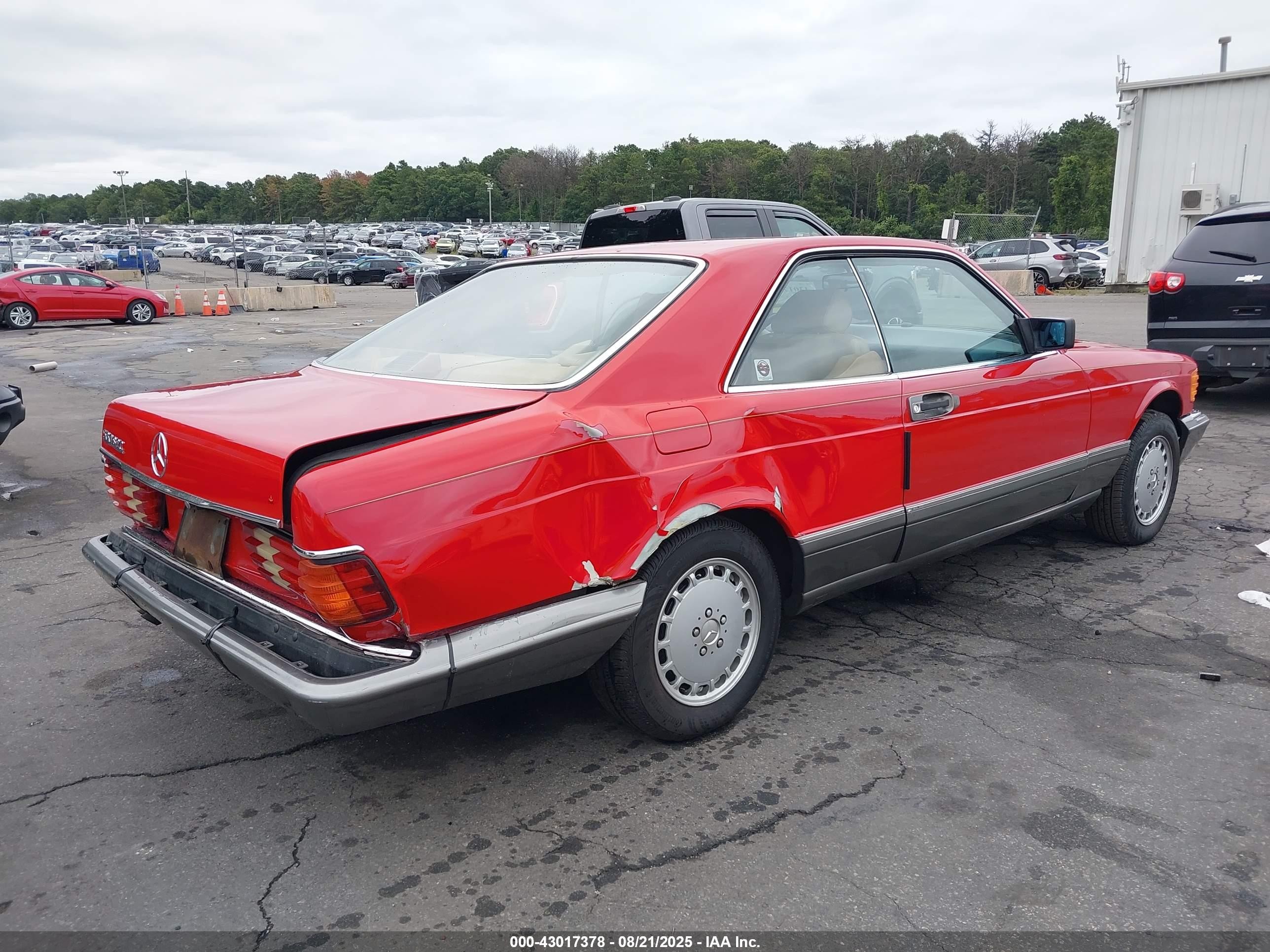 1988 Mercedes-benz 560 Sec Red vin: WDBCA45D8JA368854