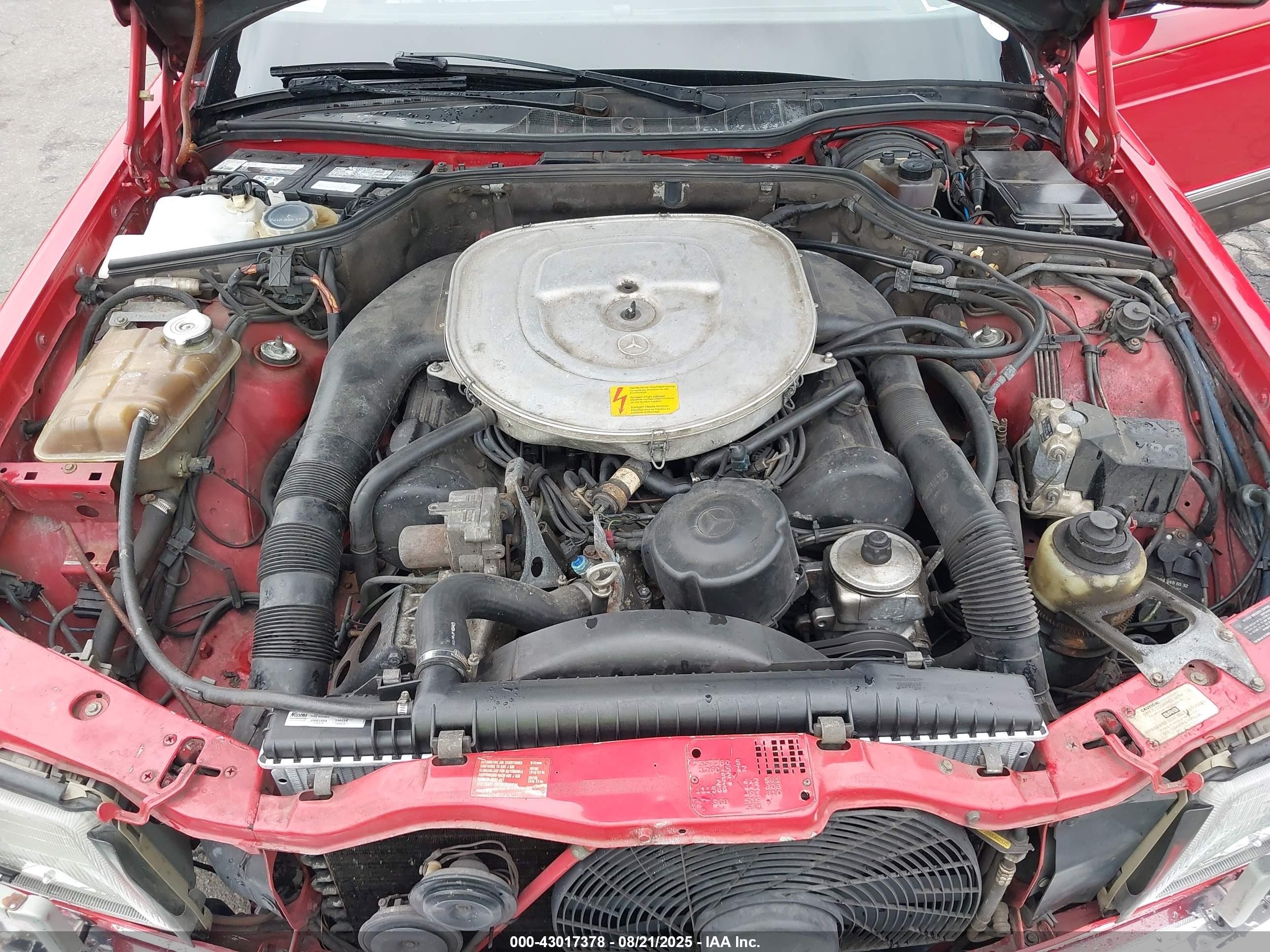 1988 Mercedes-benz 560 Sec Red vin: WDBCA45D8JA368854