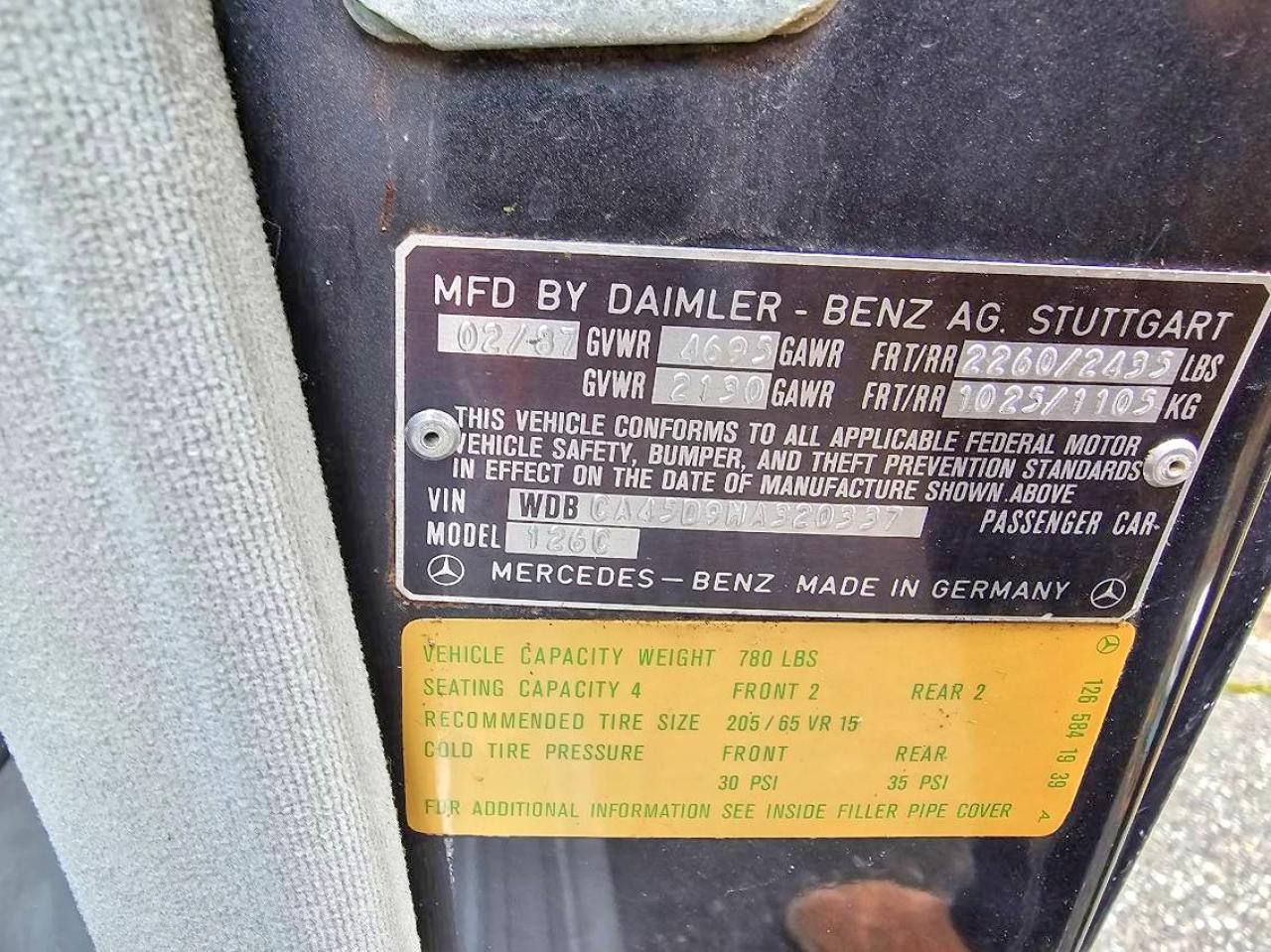 1987 Mercedes Benz 560 Sec Black vin: WDBCA45D9MA320337