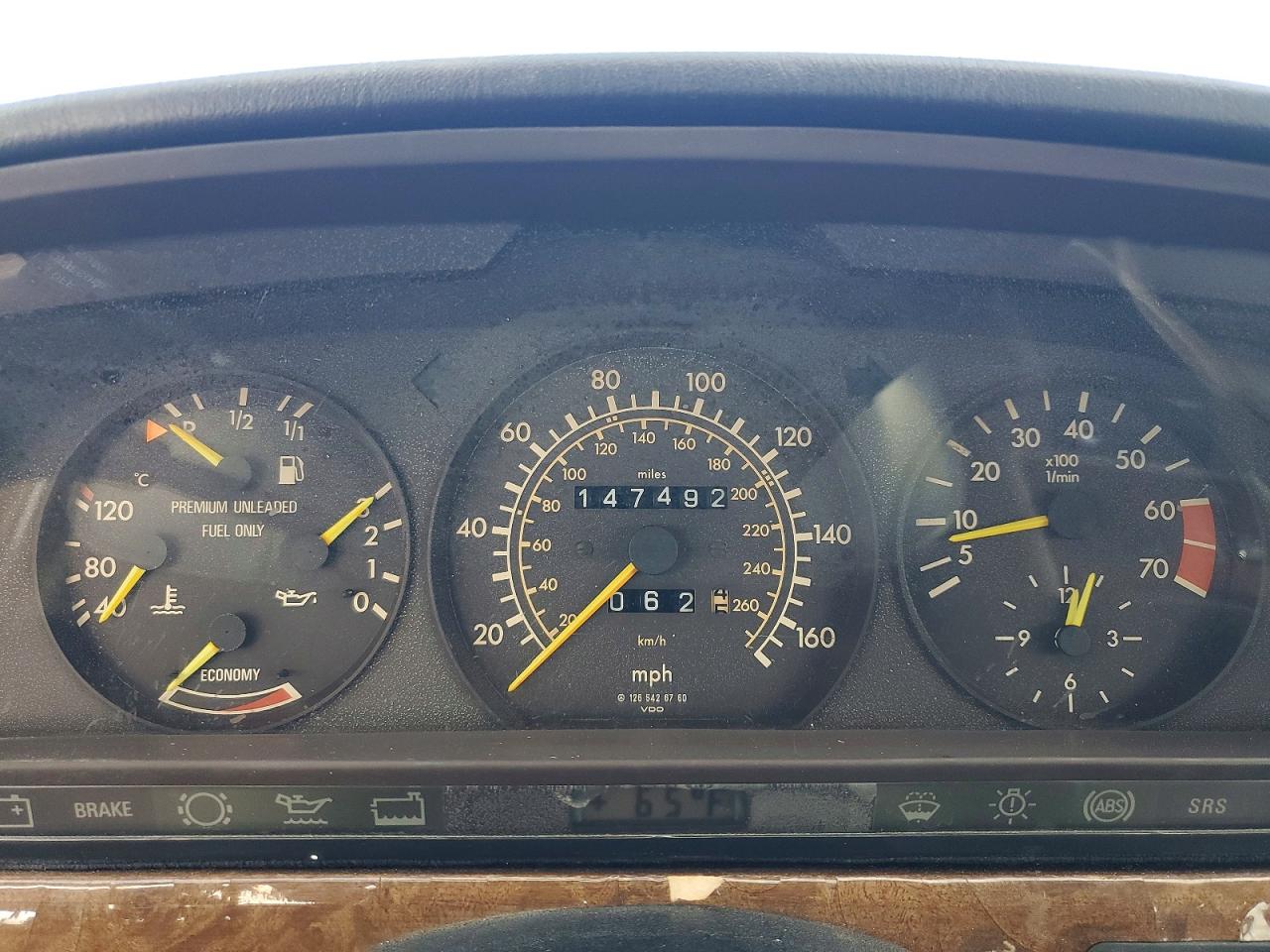 1991 Mercedes-benz 560 Sec Gold vin: WDBCA45E0MA594478