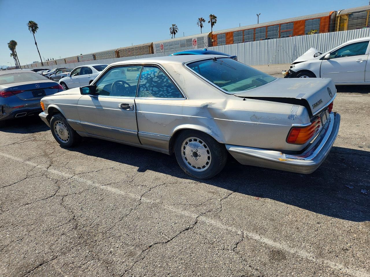 1990 Mercedes-benz 560 Sec Silver vin: WDBCA45E2LA536449