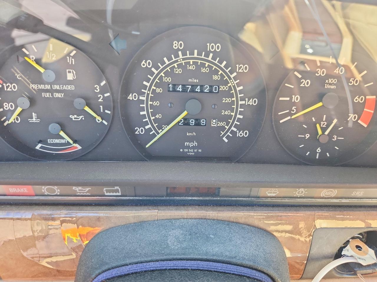 1990 Mercedes-benz 560 Sec Silver vin: WDBCA45E2LA536449