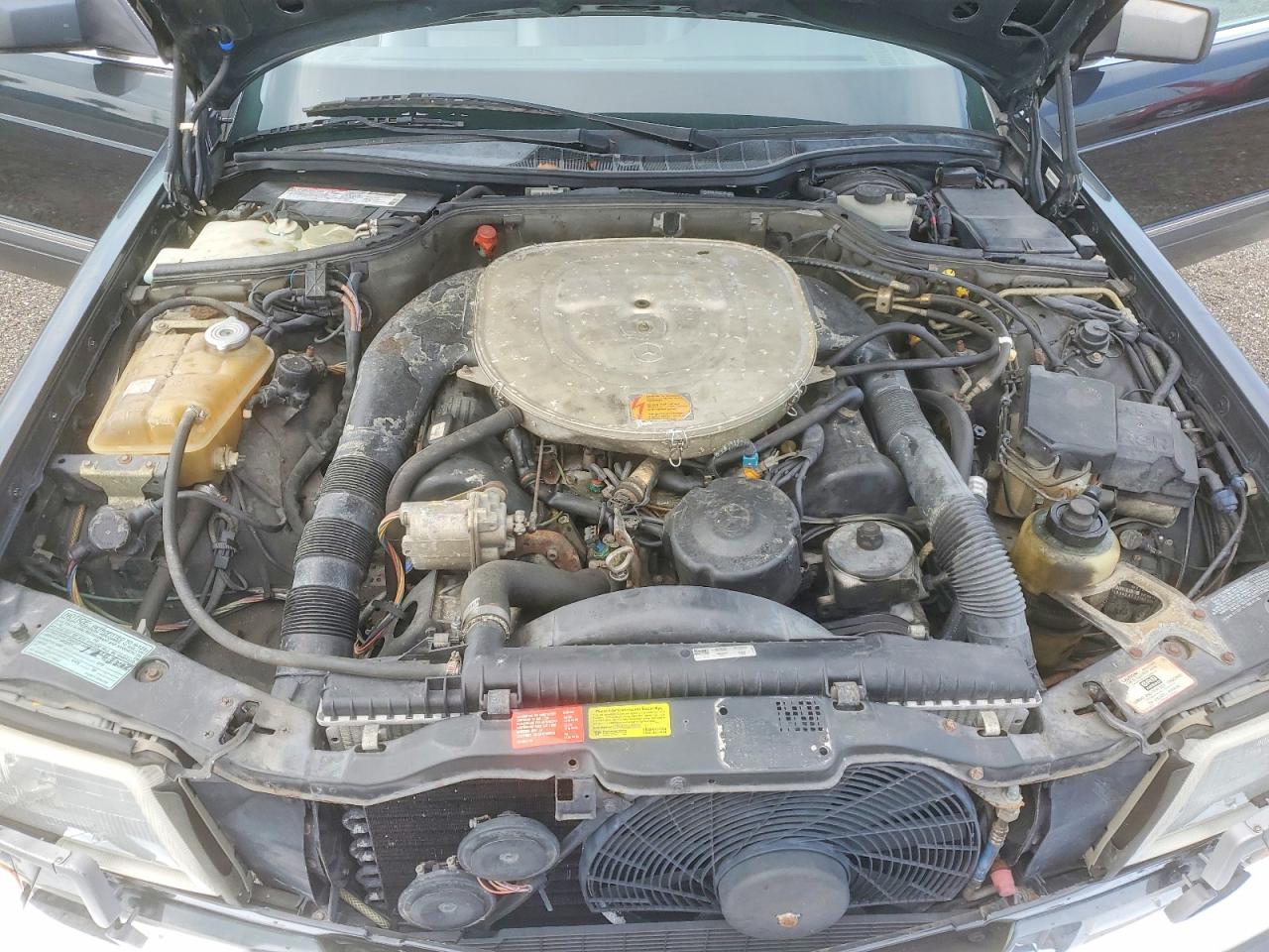 1991 Mercedes-benz 560 Sec Черный vin: WDBCA45E3MA592496