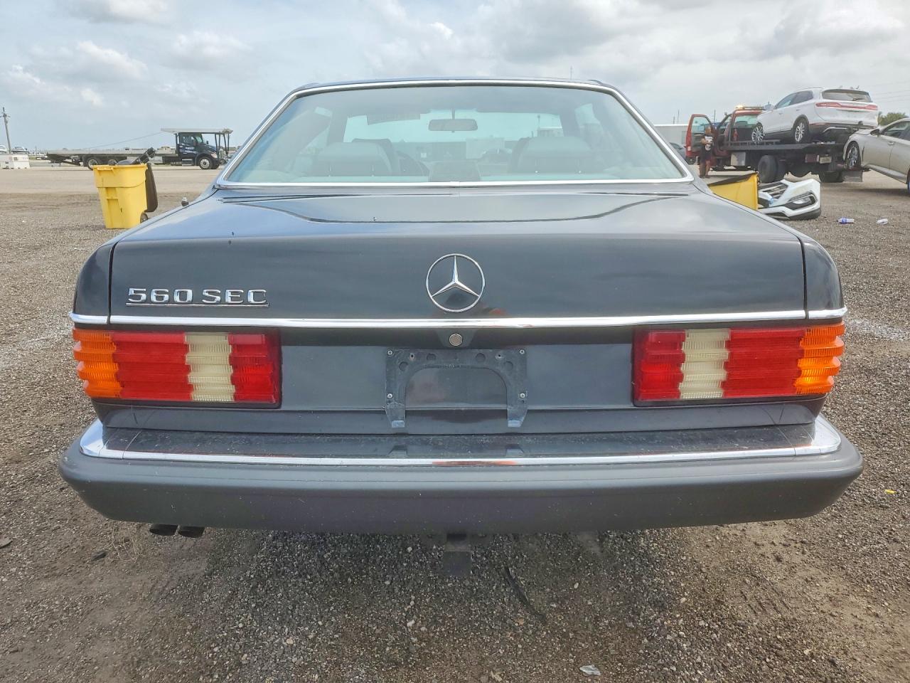 1991 Mercedes-benz 560 Sec Черный vin: WDBCA45E3MA592496