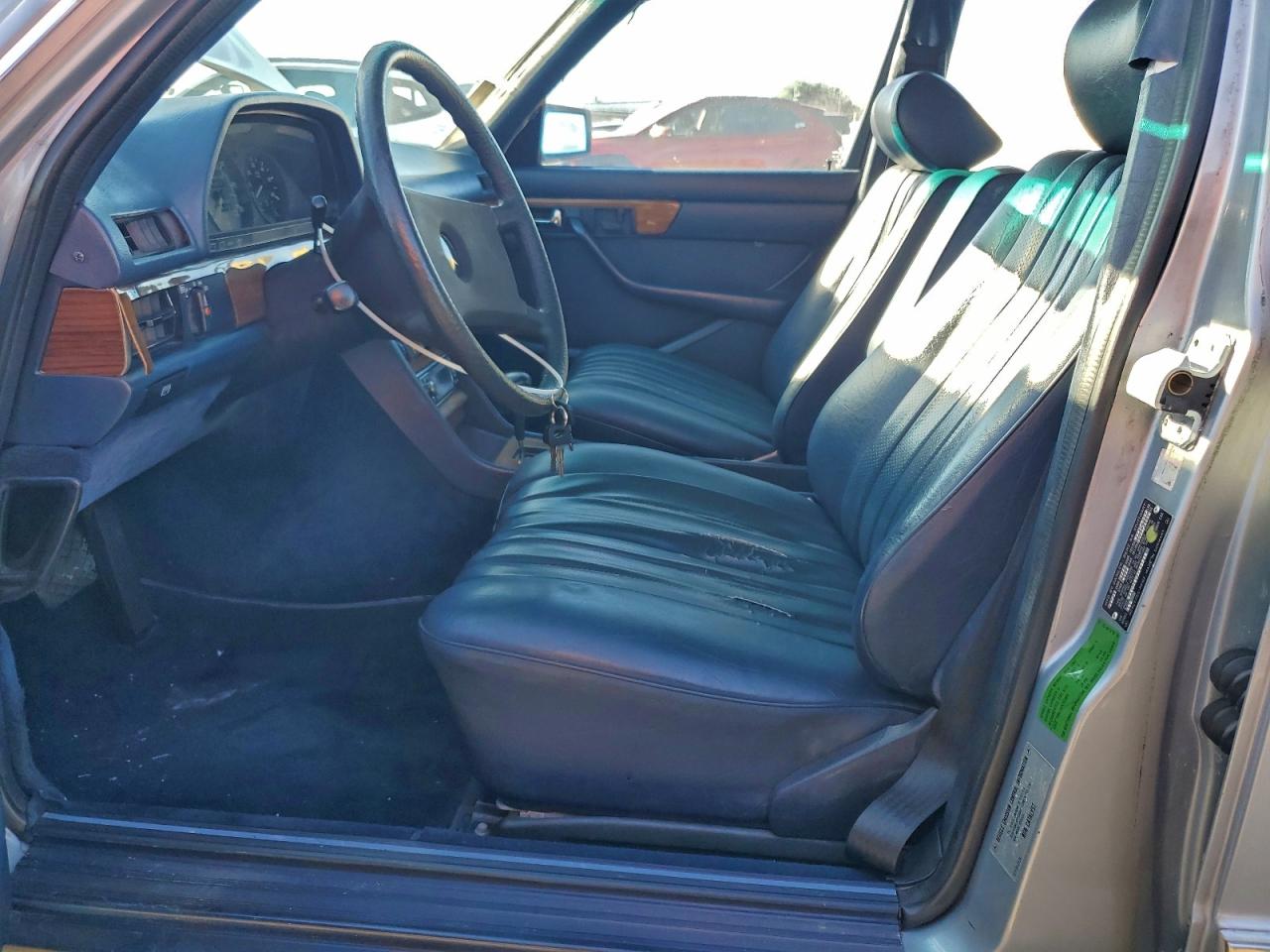 1982 Mercedes-benz 300 Sd Silver vin: WDBCB20A2CB016719