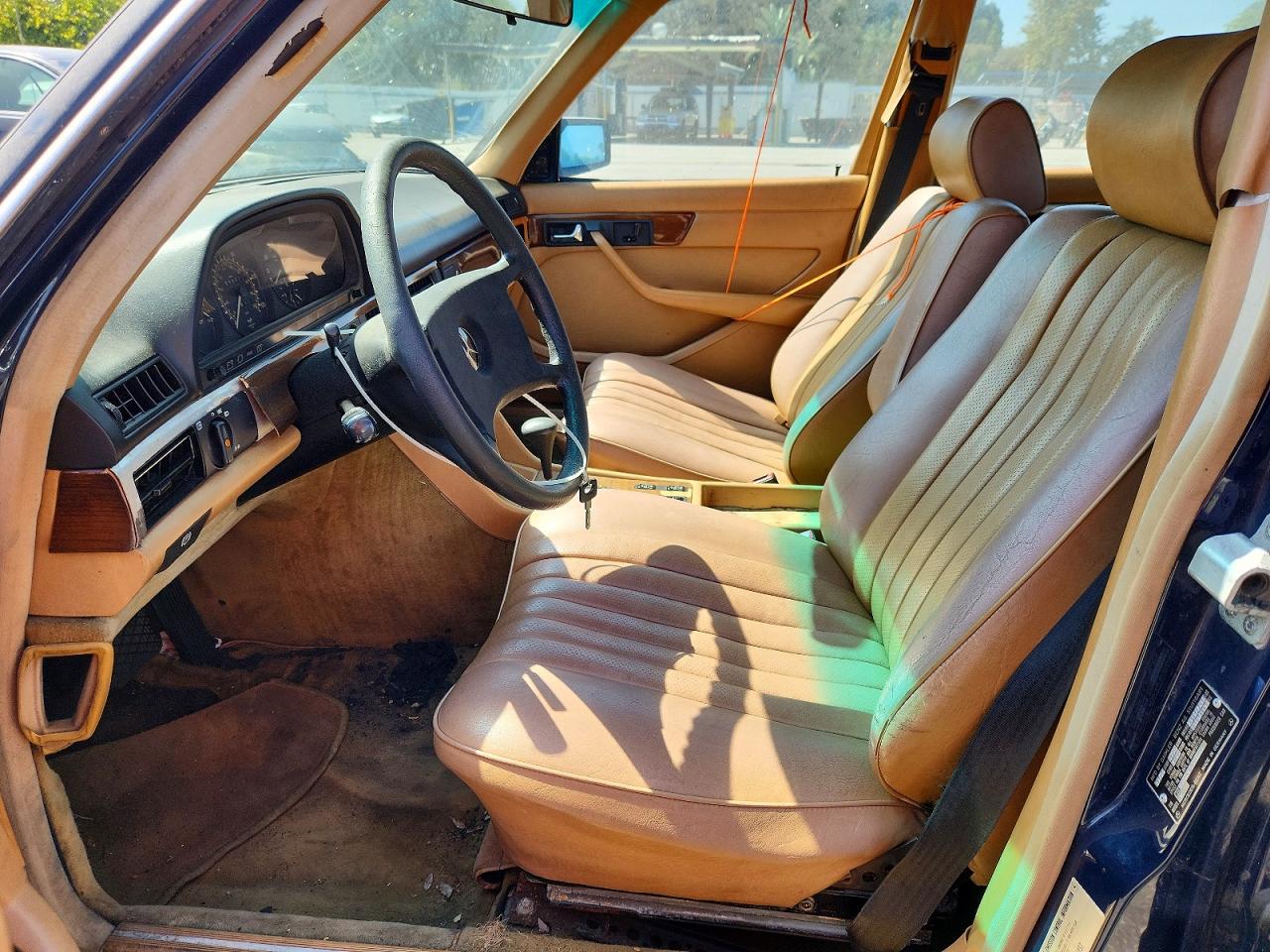 1984 Mercedes-benz 300 Sd Blue vin: WDBCB20A2EA059014