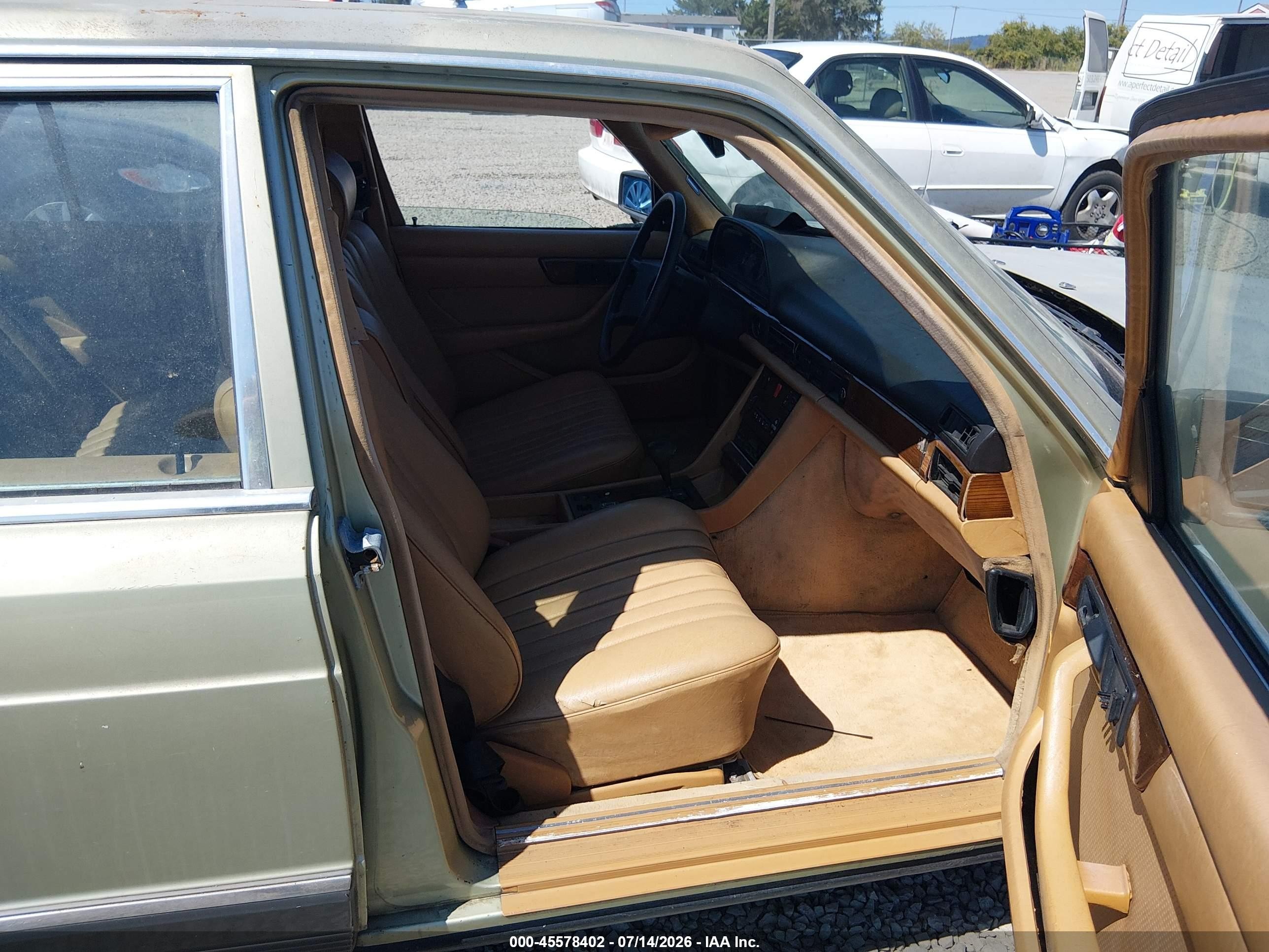 1982 Mercedes-benz 300 Sd Tan vin: WDBCB20A4CB016351