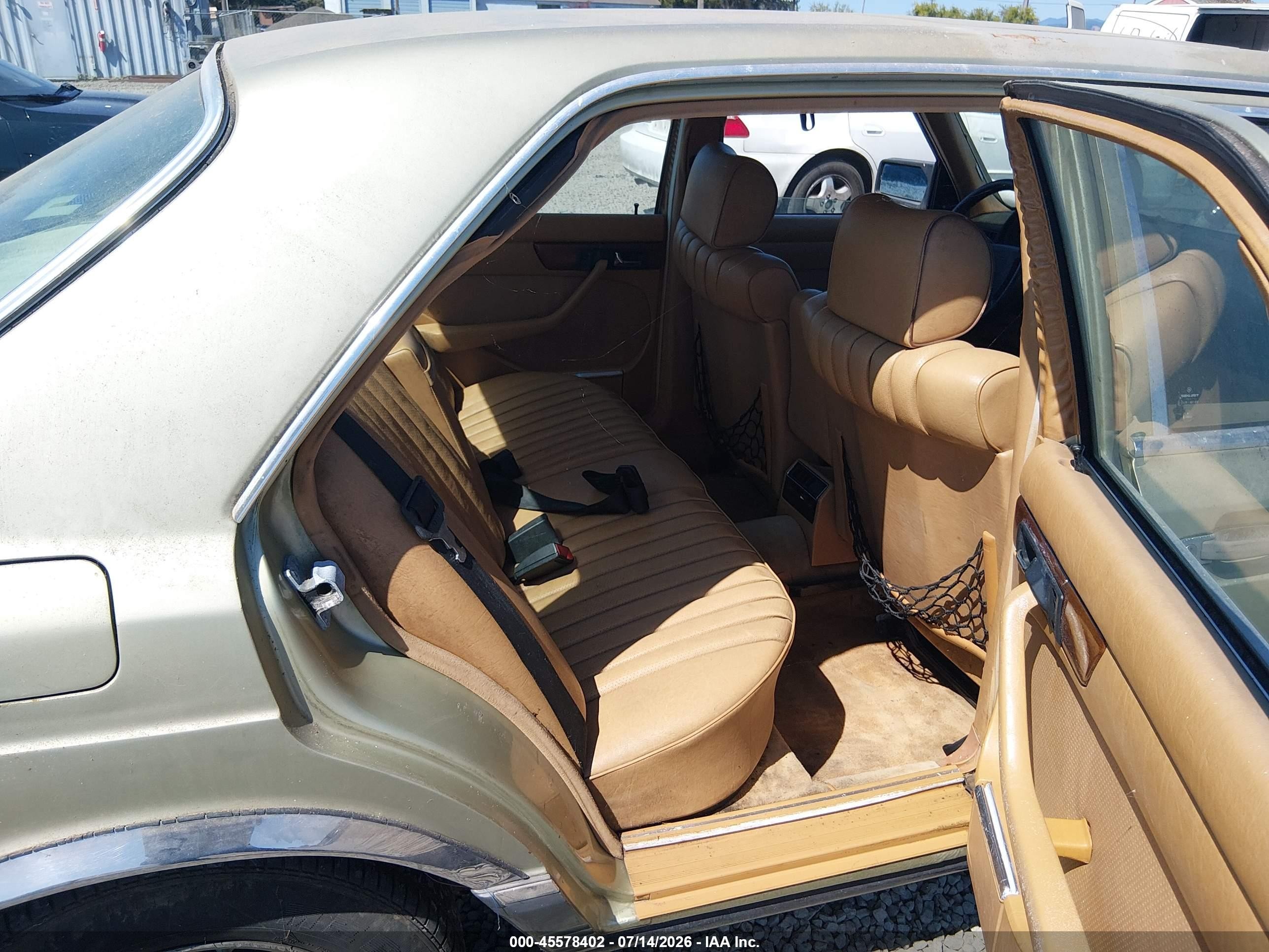 1982 Mercedes-benz 300 Sd Tan vin: WDBCB20A4CB016351