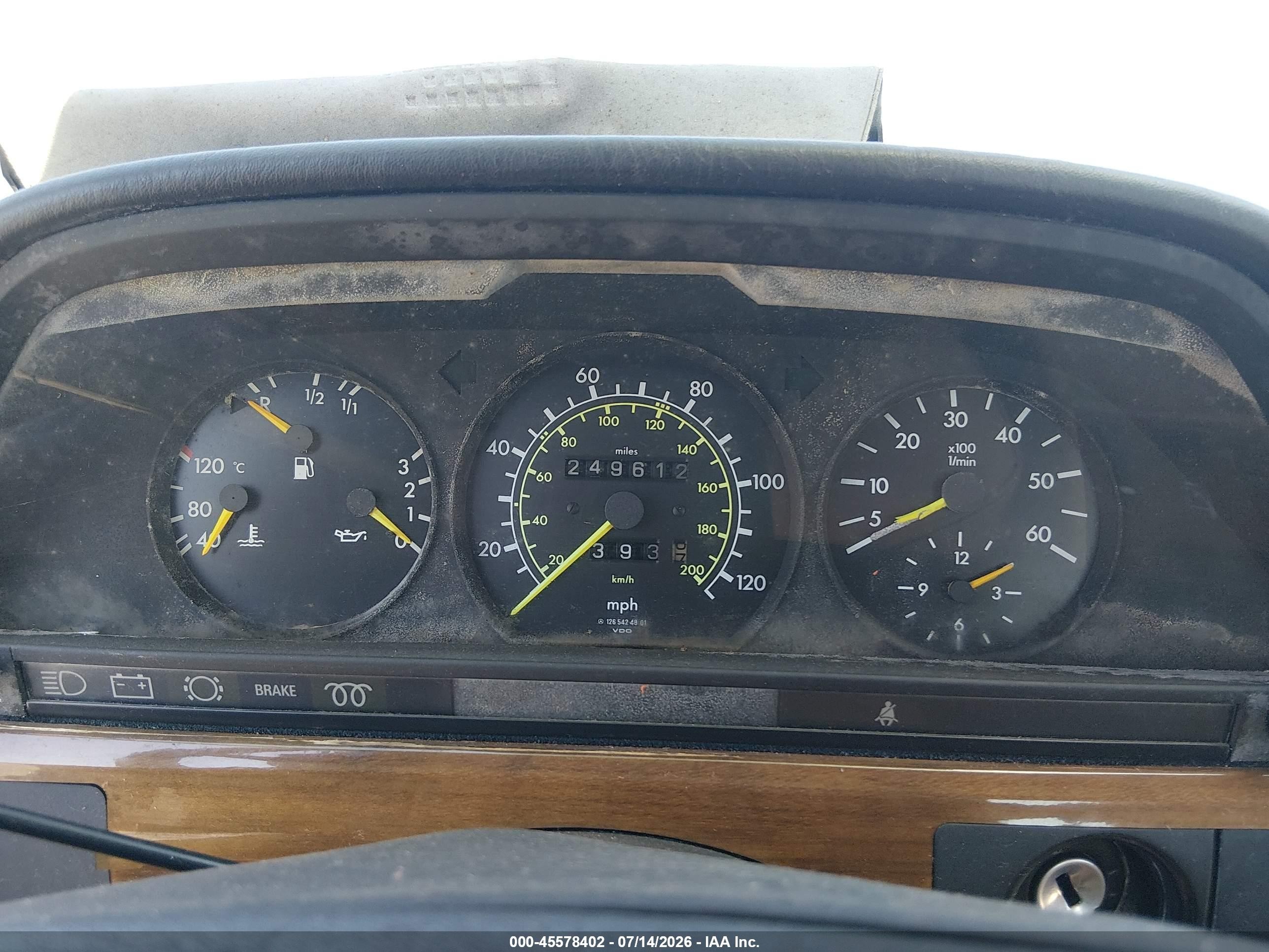1982 Mercedes-benz 300 Sd Tan vin: WDBCB20A4CB016351