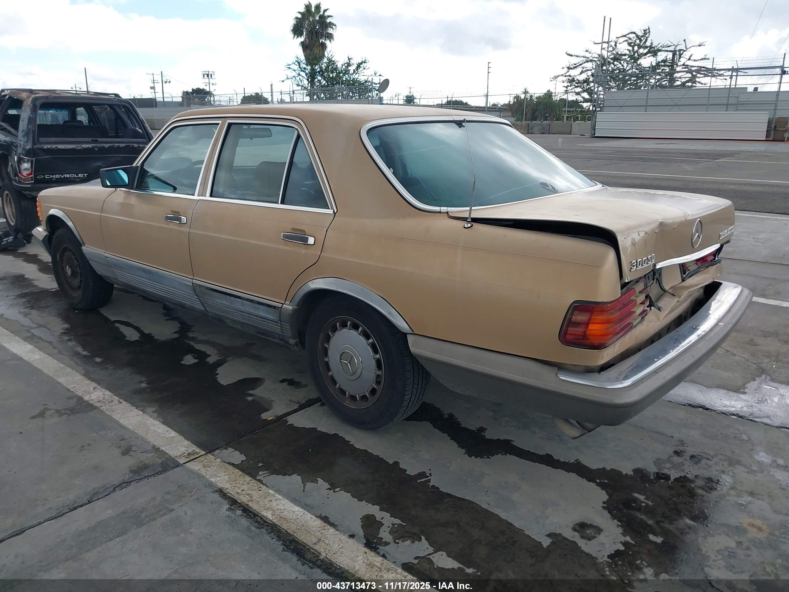 1983 Mercedes-benz 300 Sd Brown vin: WDBCB20A4DB045091
