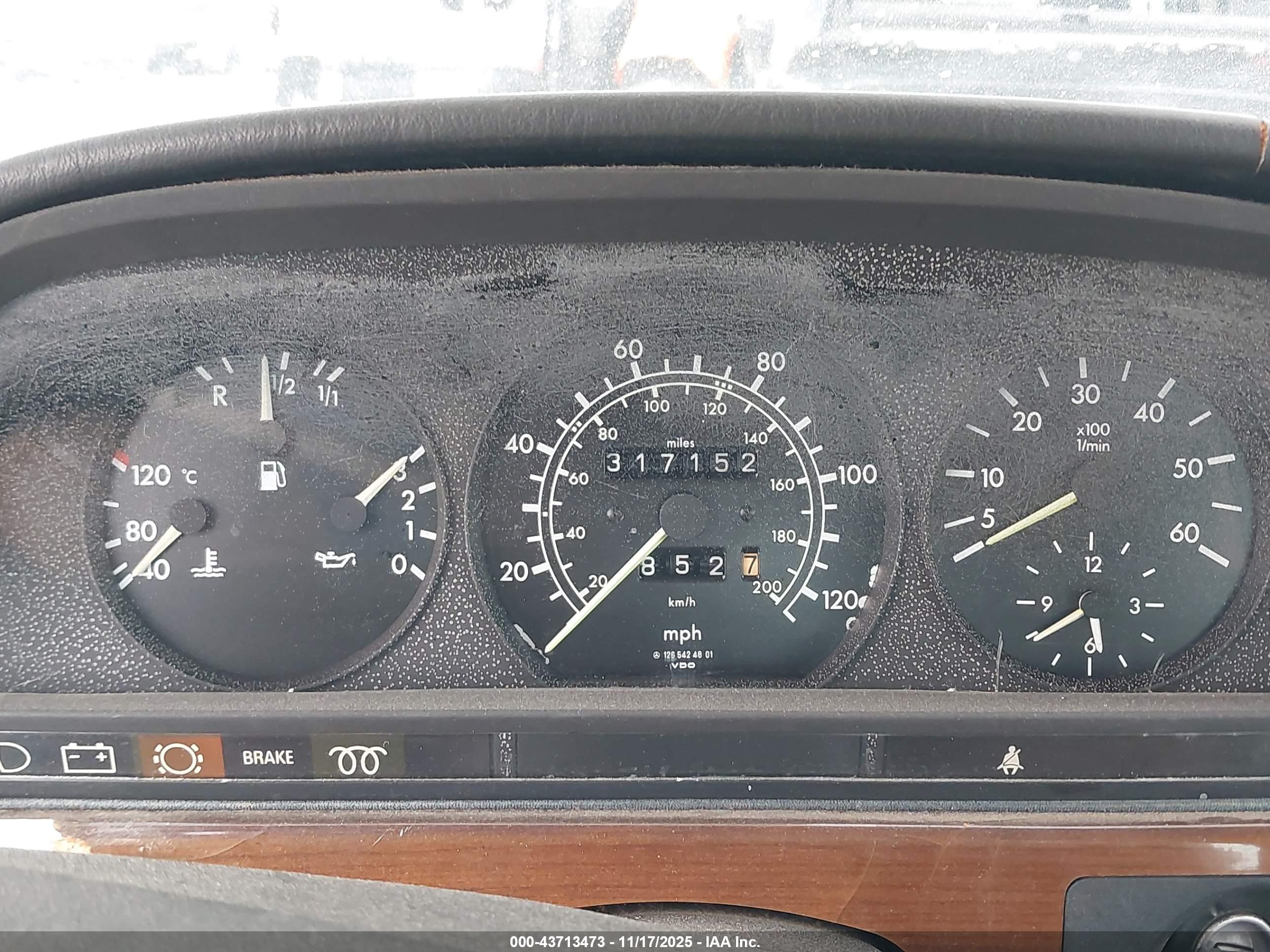 1983 Mercedes-benz 300 Sd Brown vin: WDBCB20A4DB045091