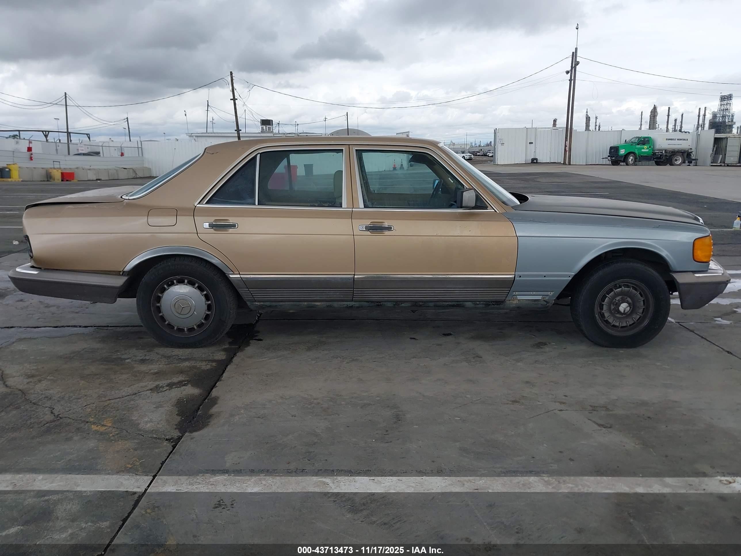 1983 Mercedes-benz 300 Sd Brown vin: WDBCB20A4DB045091