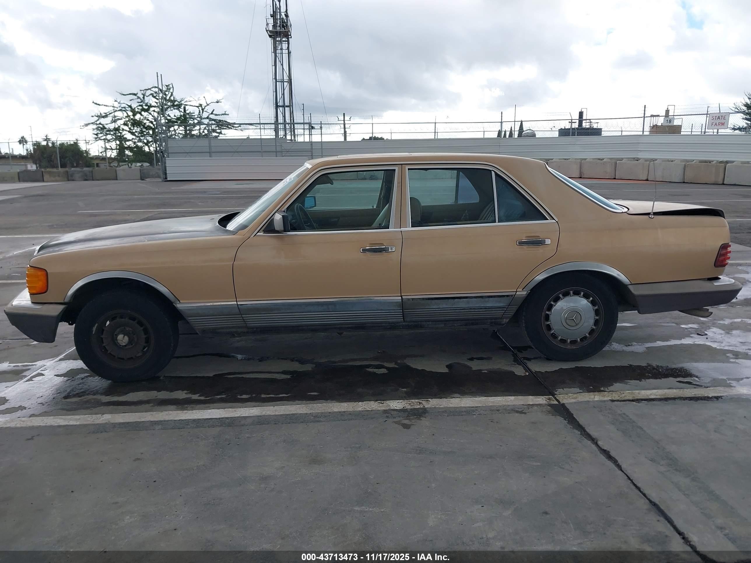 1983 Mercedes-benz 300 Sd Brown vin: WDBCB20A4DB045091