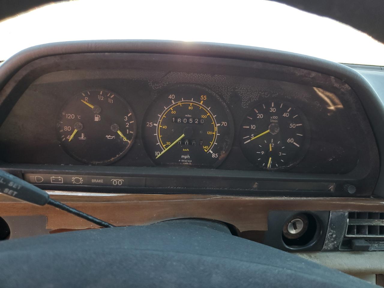 1981 Mercedes-benz 300 Sd White vin: WDBCB20A5BB011416