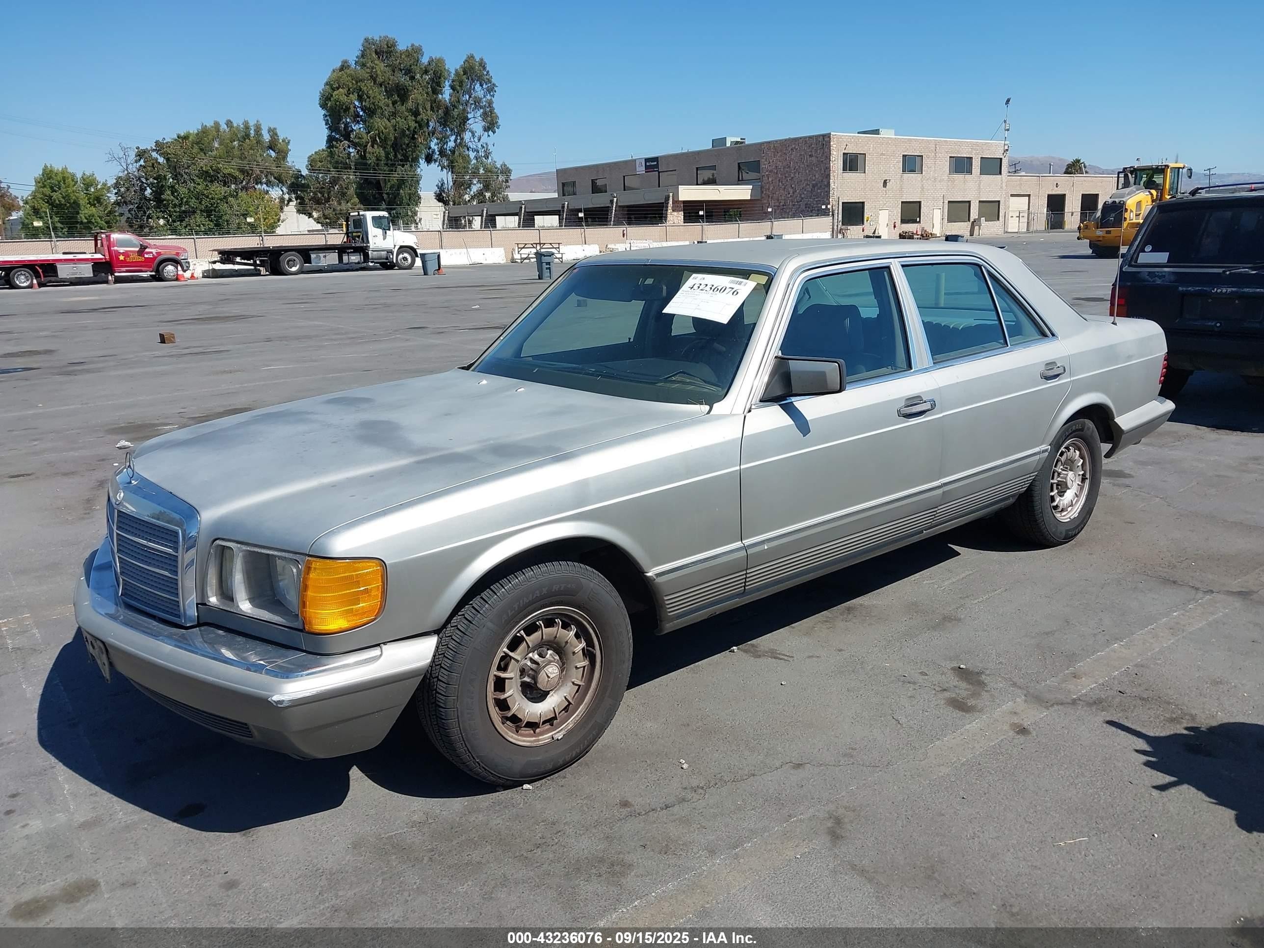 1984 Mercedes-benz 300 Sd Серебряный vin: WDBCB20A5EA011815