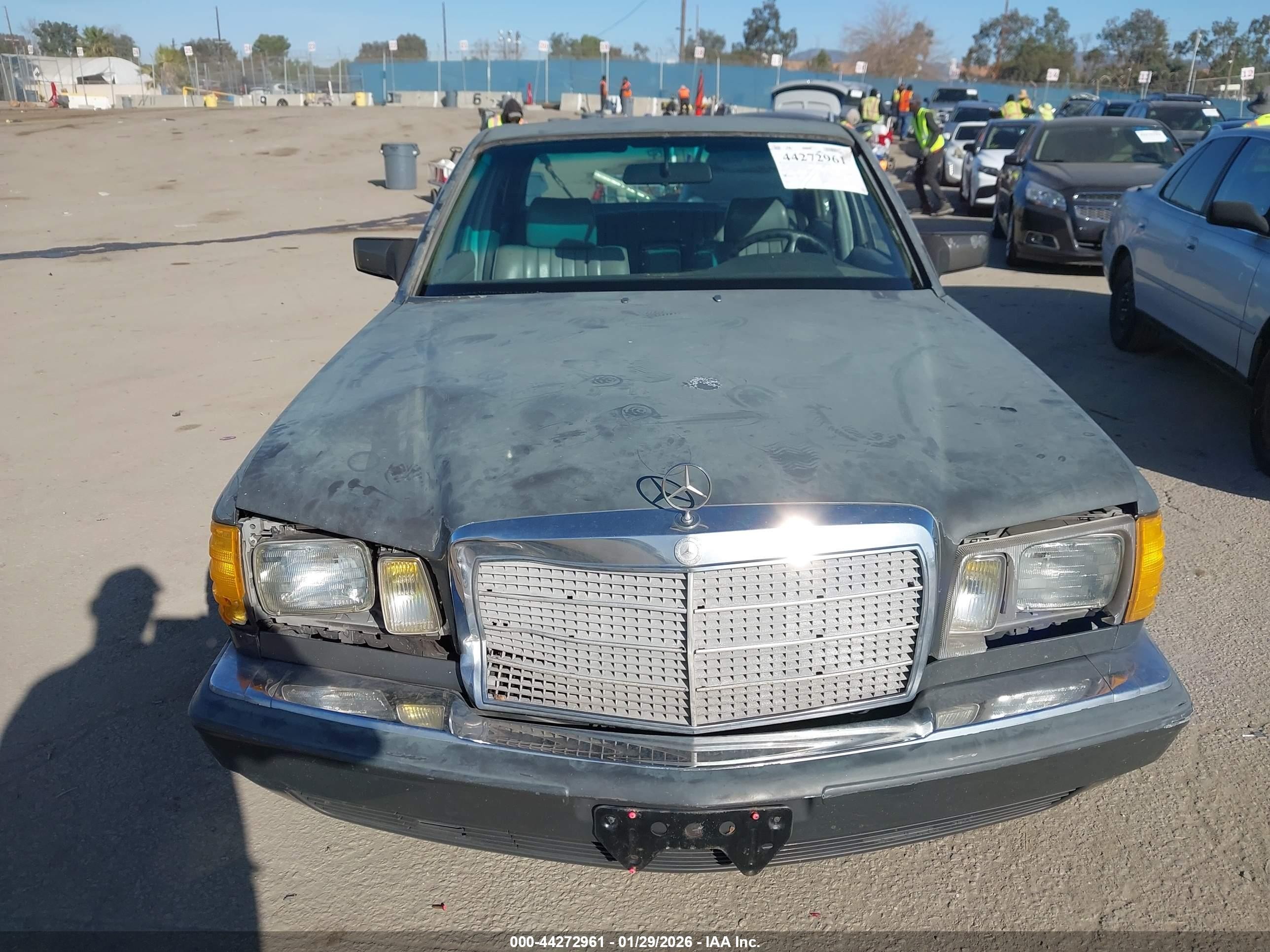 1984 Mercedes-benz 300 Sd Серый vin: WDBCB20A5EA066006