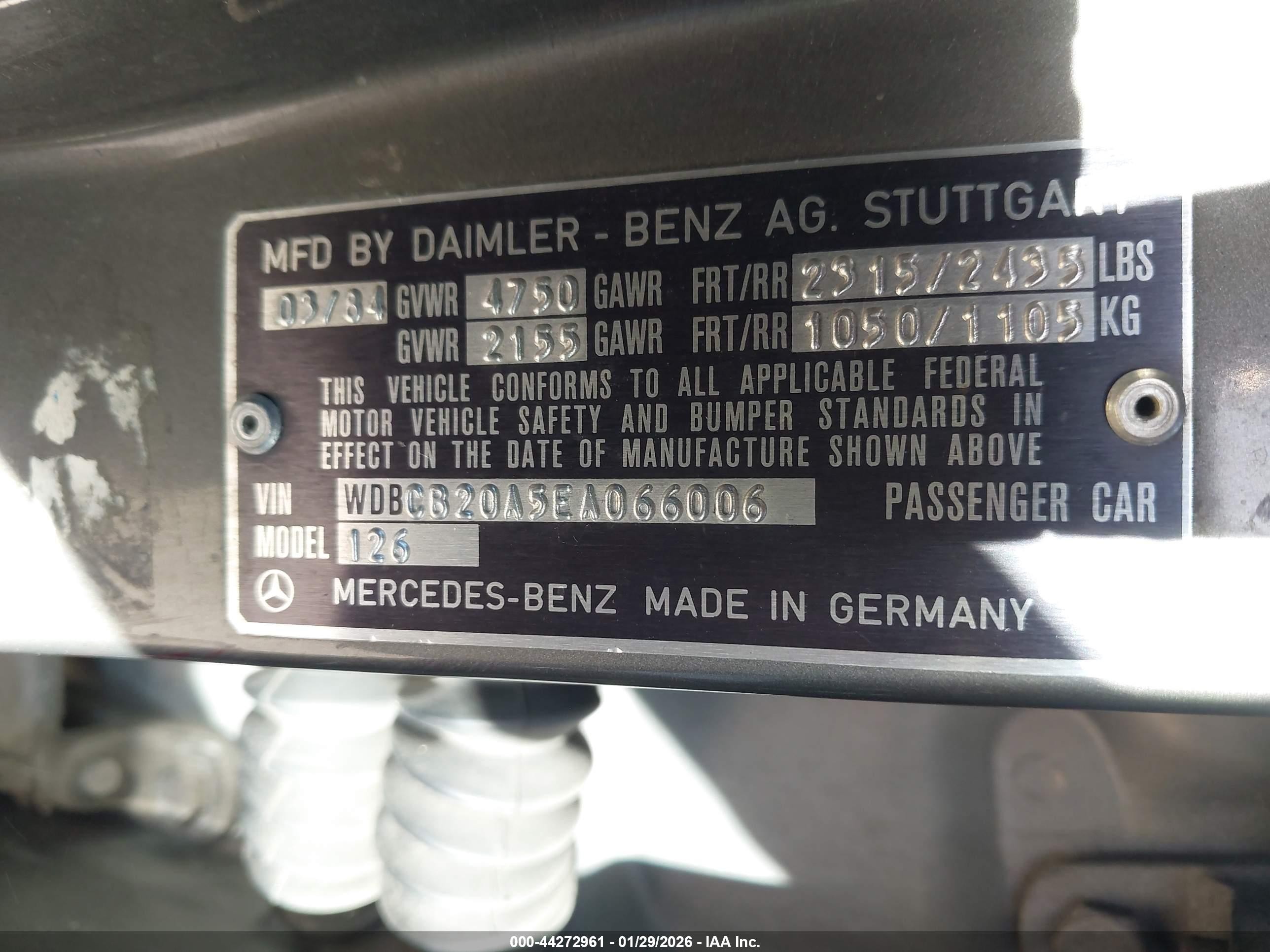 1984 Mercedes-benz 300 Sd Серый vin: WDBCB20A5EA066006