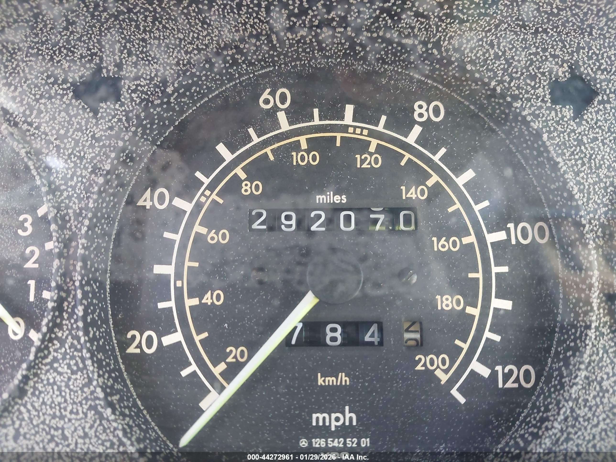 1984 Mercedes-benz 300 Sd Серый vin: WDBCB20A5EA066006