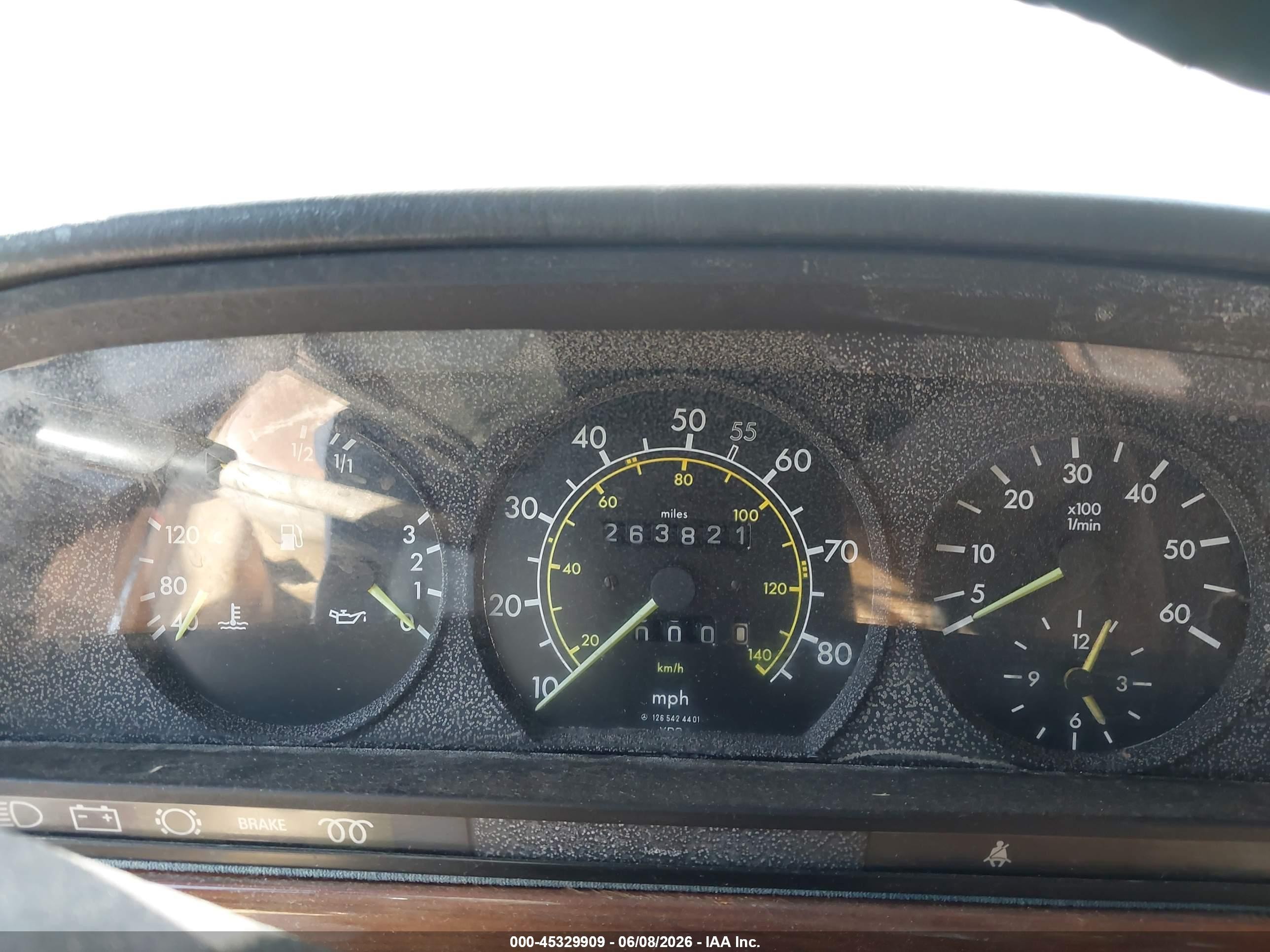 1982 Mercedes-benz 300 Sd White vin: WDBCB20A7CB024699