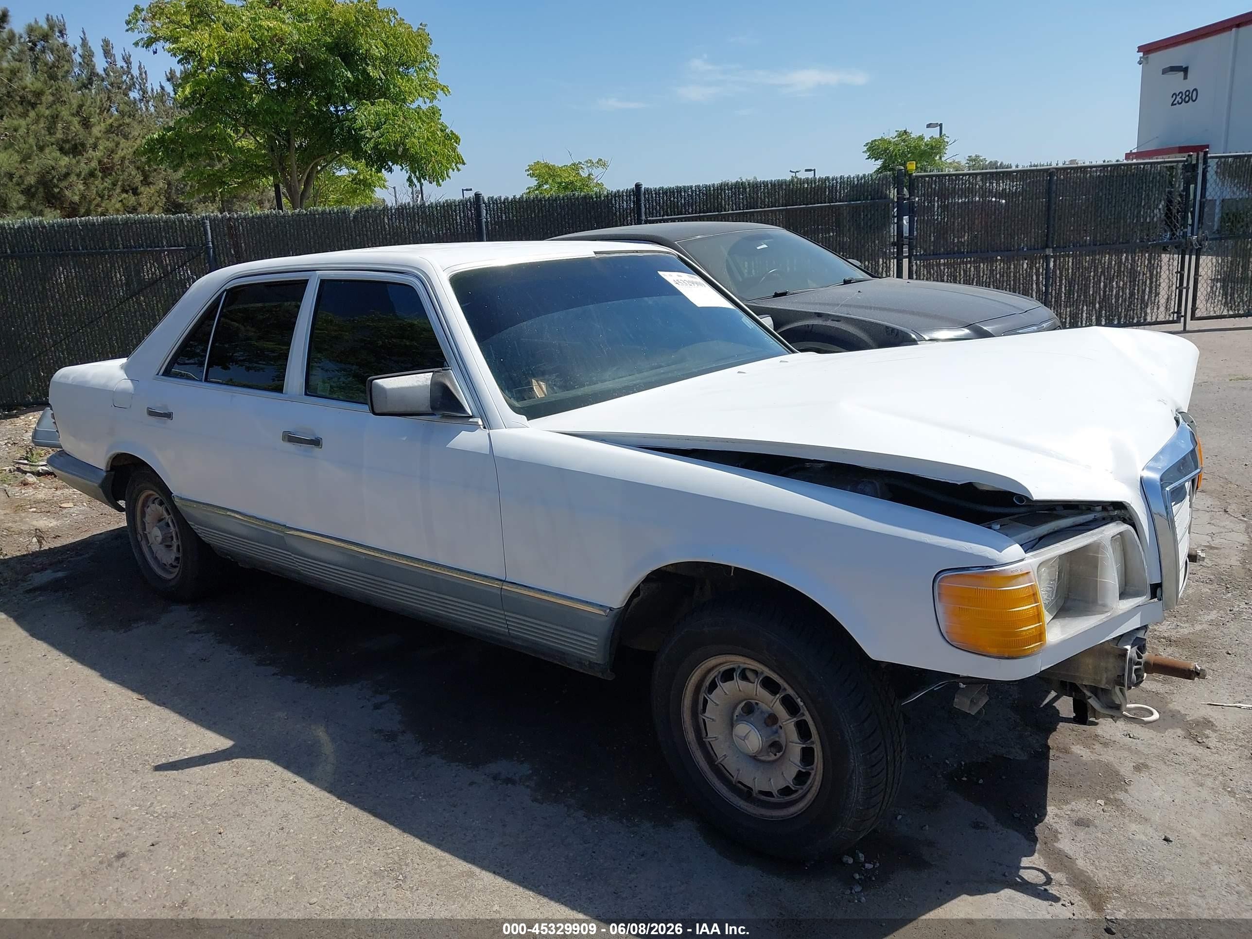 1982 Mercedes-benz 300 Sd White vin: WDBCB20A7CB024699