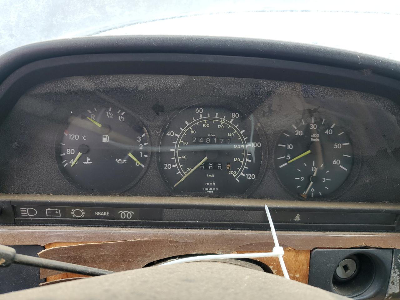 1983 Mercedes-benz 300 Sd Коричневый vin: WDBCB20A7DB035316