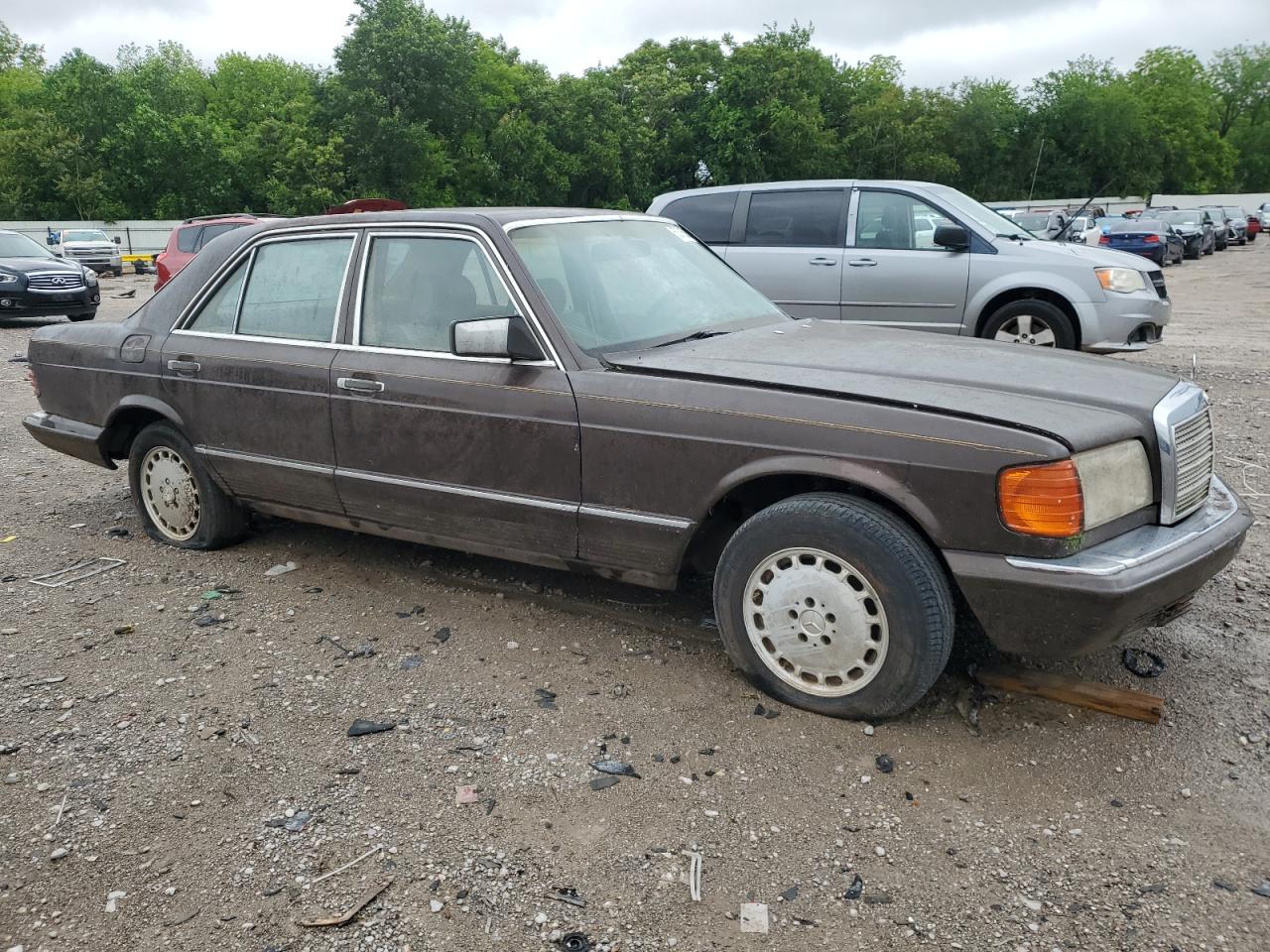 1983 Mercedes-benz 300 Sd Коричневый vin: WDBCB20A7DB035316