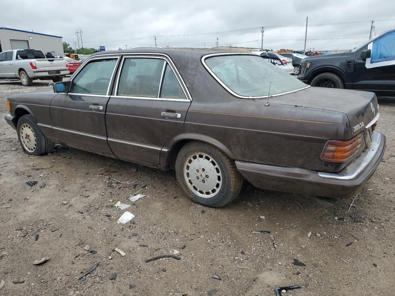 1983 Mercedes-benz 300 Sd Коричневый vin: WDBCB20A7DB035316