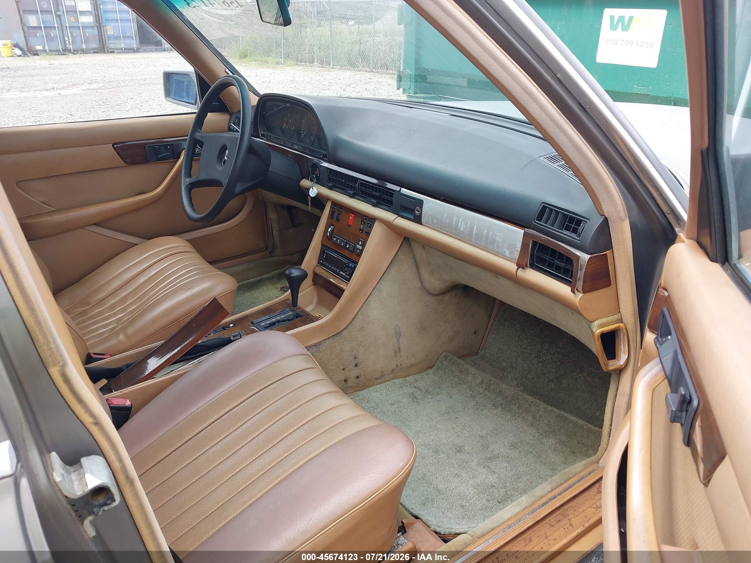 1984 Mercedes-benz 300 Sd Gray vin: WDBCB20A7EA065262