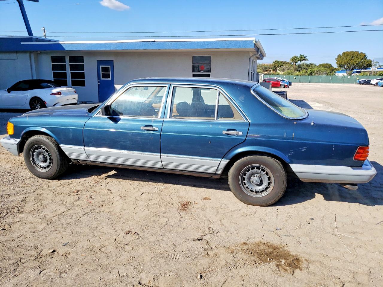 1982 Mercedes-benz 300 Sd Синий vin: WDBCB20A9CB016409
