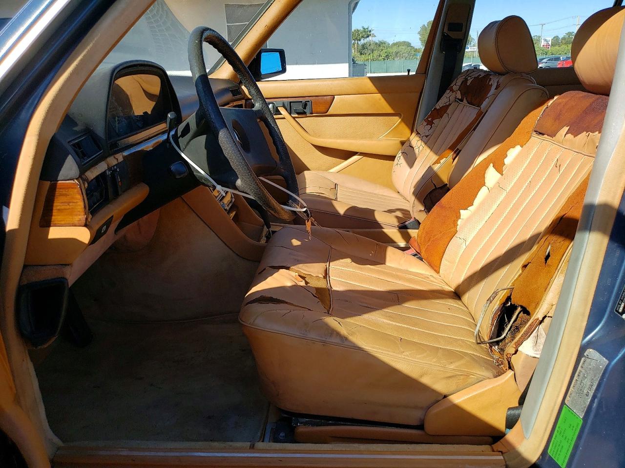 1982 Mercedes-benz 300 Sd Синий vin: WDBCB20A9CB016409