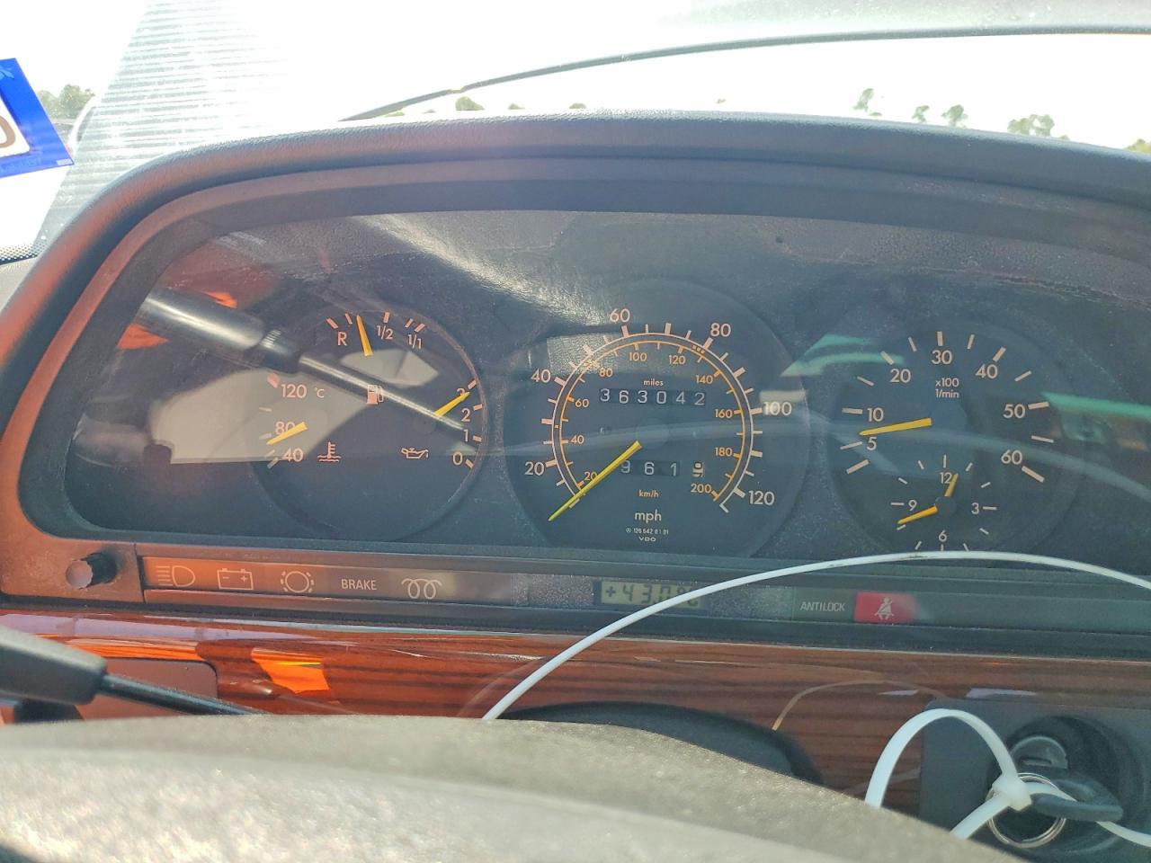 1985 Mercedes-benz 300 Gray vin: WDBCB20C0FA124834