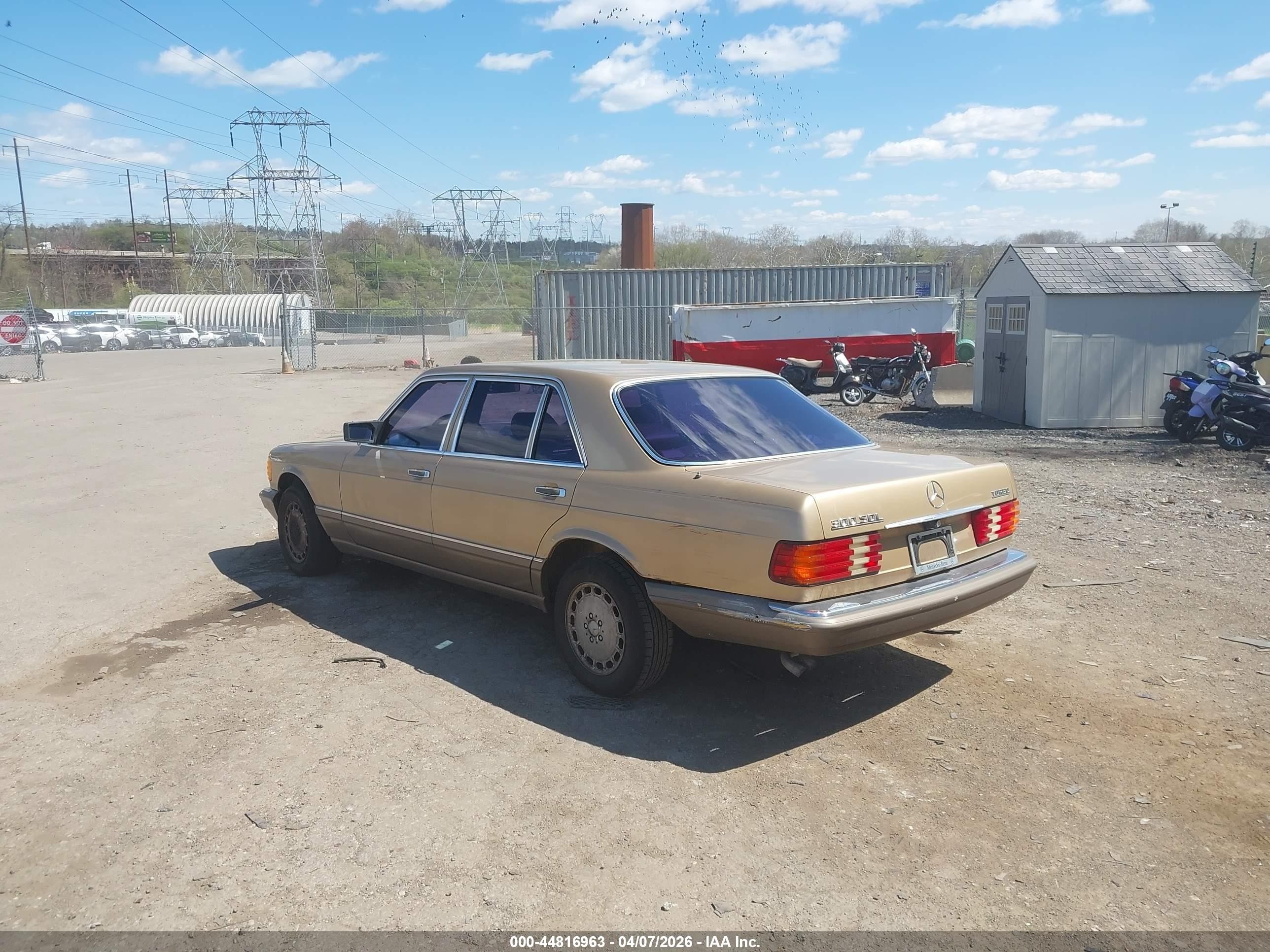 1986 Mercedes-benz 300 Sdl Gold vin: WDBCB25D0GA246404