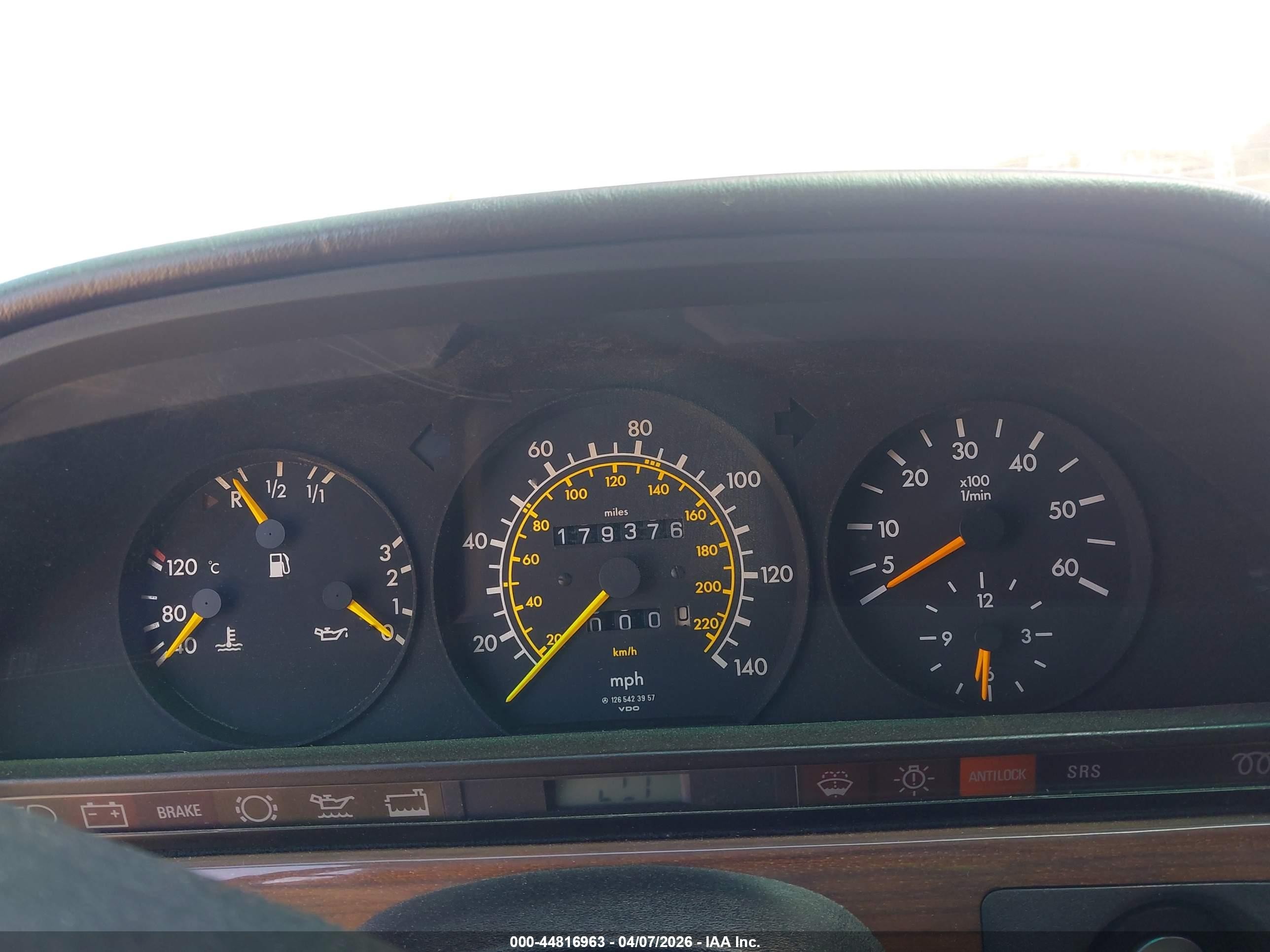 1986 Mercedes-benz 300 Sdl Gold vin: WDBCB25D0GA246404