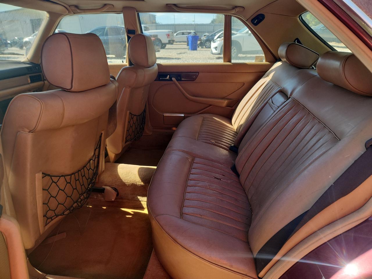 1986 Mercedes-benz 300 Sdl Maroon vin: WDBCB25D1GA277645