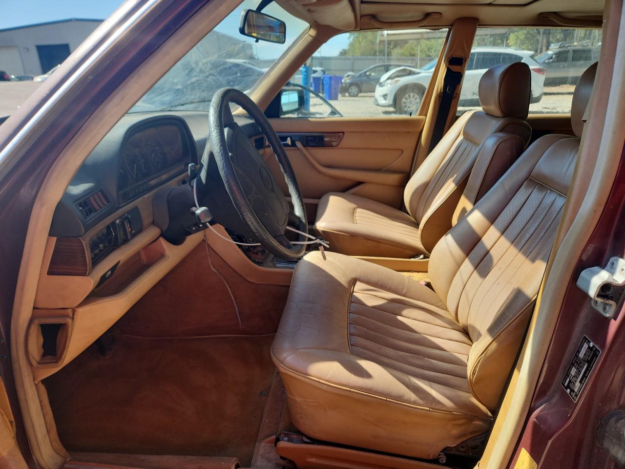 1986 Mercedes-benz 300 Sdl Maroon vin: WDBCB25D1GA277645