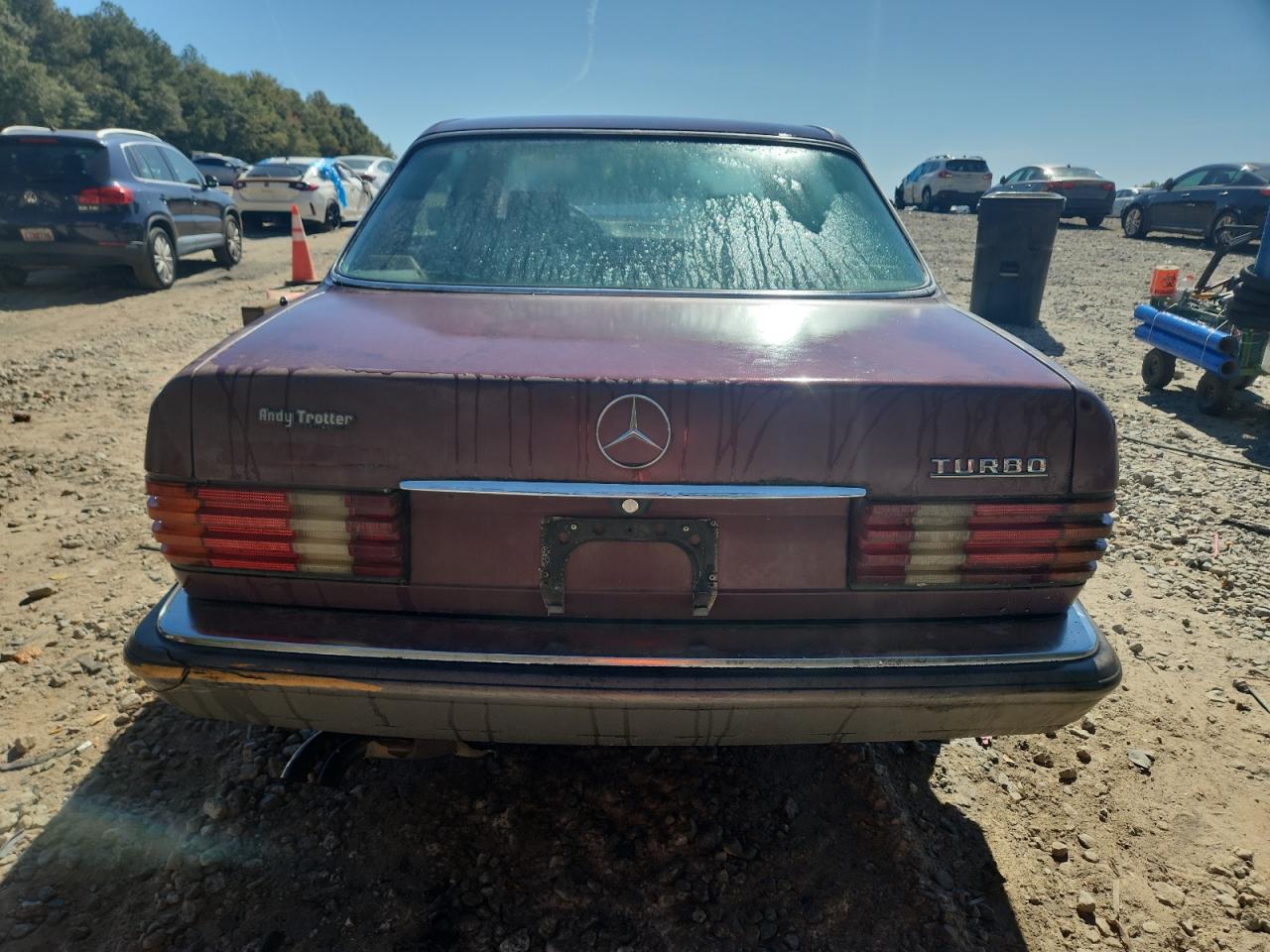 1986 Mercedes-benz 300 Sdl Maroon vin: WDBCB25D1GA277645
