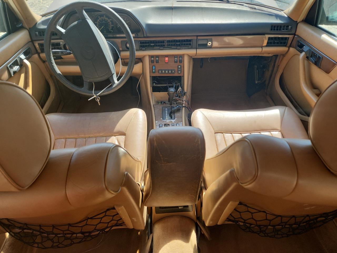 1986 Mercedes-benz 300 Sdl Maroon vin: WDBCB25D1GA277645