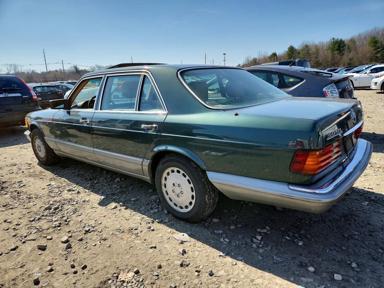 1987 Mercedes-benz 300 Sdl Green vin: WDBCB25D1HA291577