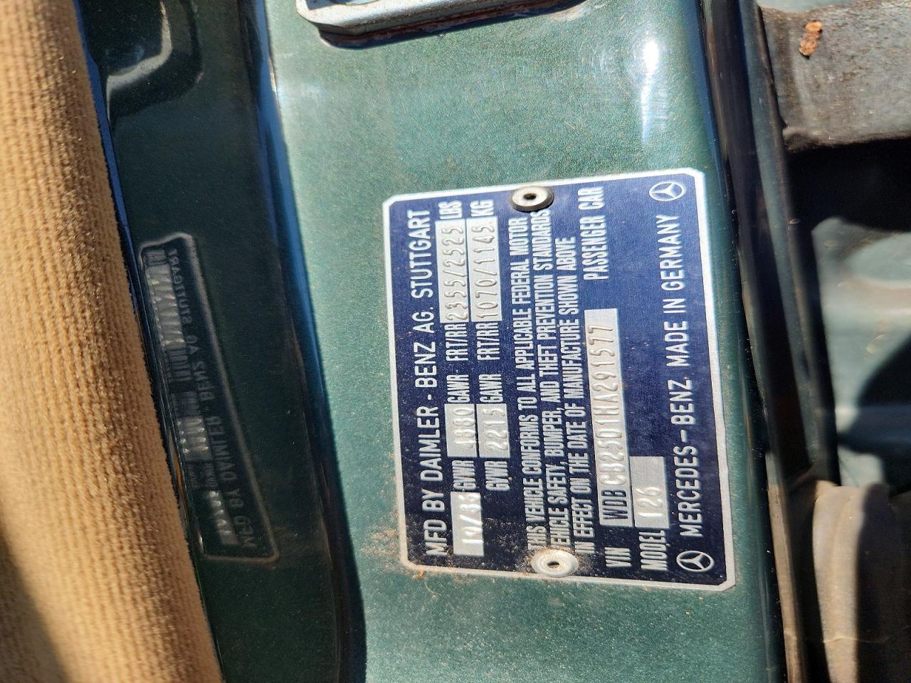 1987 Mercedes-benz 300 Sdl Green vin: WDBCB25D1HA291577