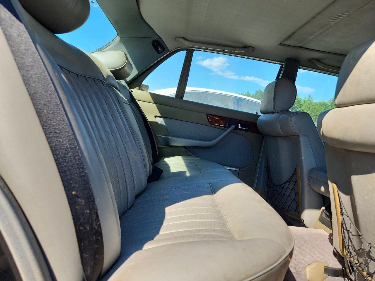 1987 Mercedes-benz 300 Sdl Серый vin: WDBCB25D1HA309818