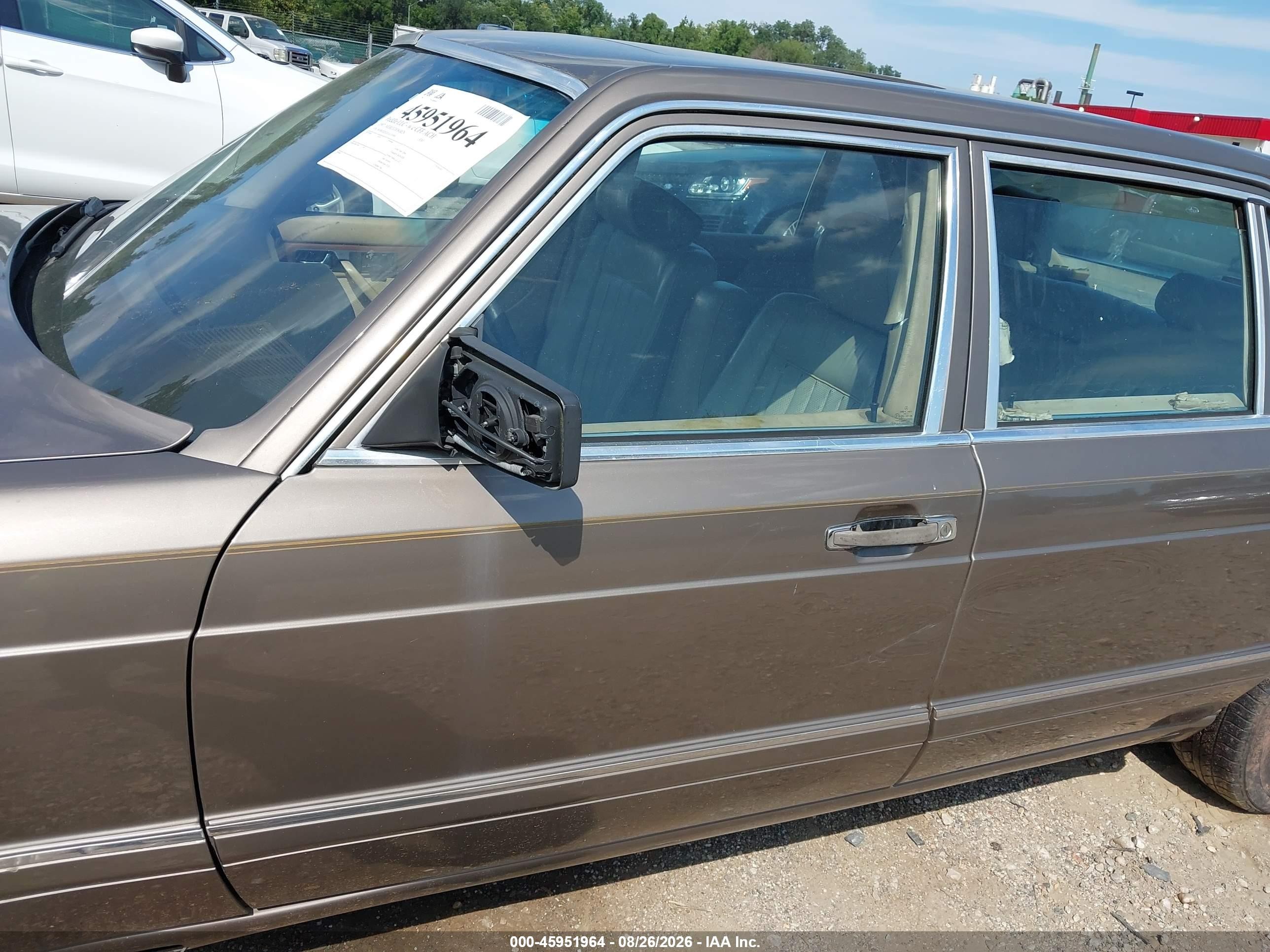 1987 Mercedes-benz 300 Sdl Brown vin: WDBCB25D2HA330984