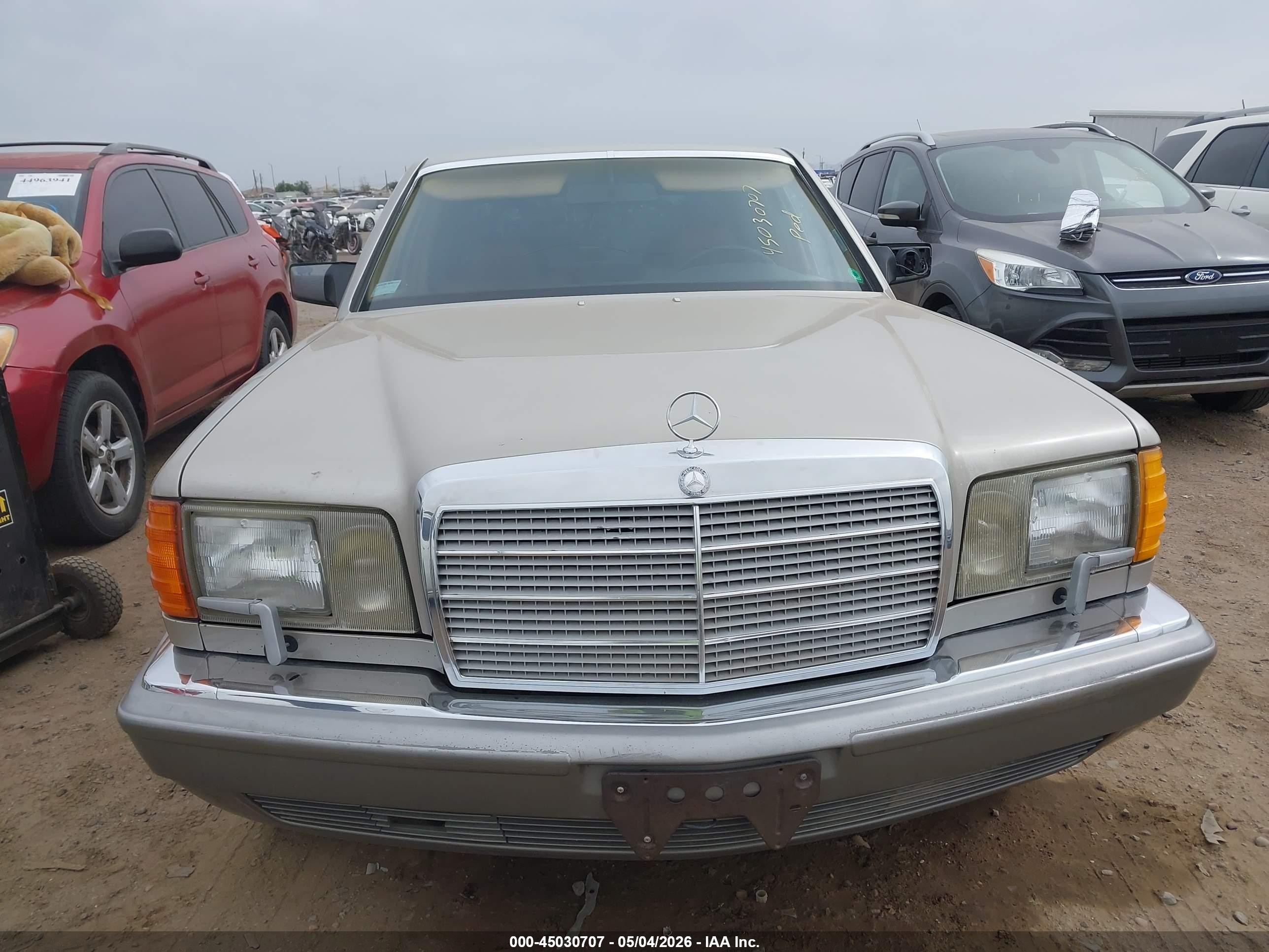 1987 Mercedes-benz 300 Sdl Золотой vin: WDBCB25D4HA298183