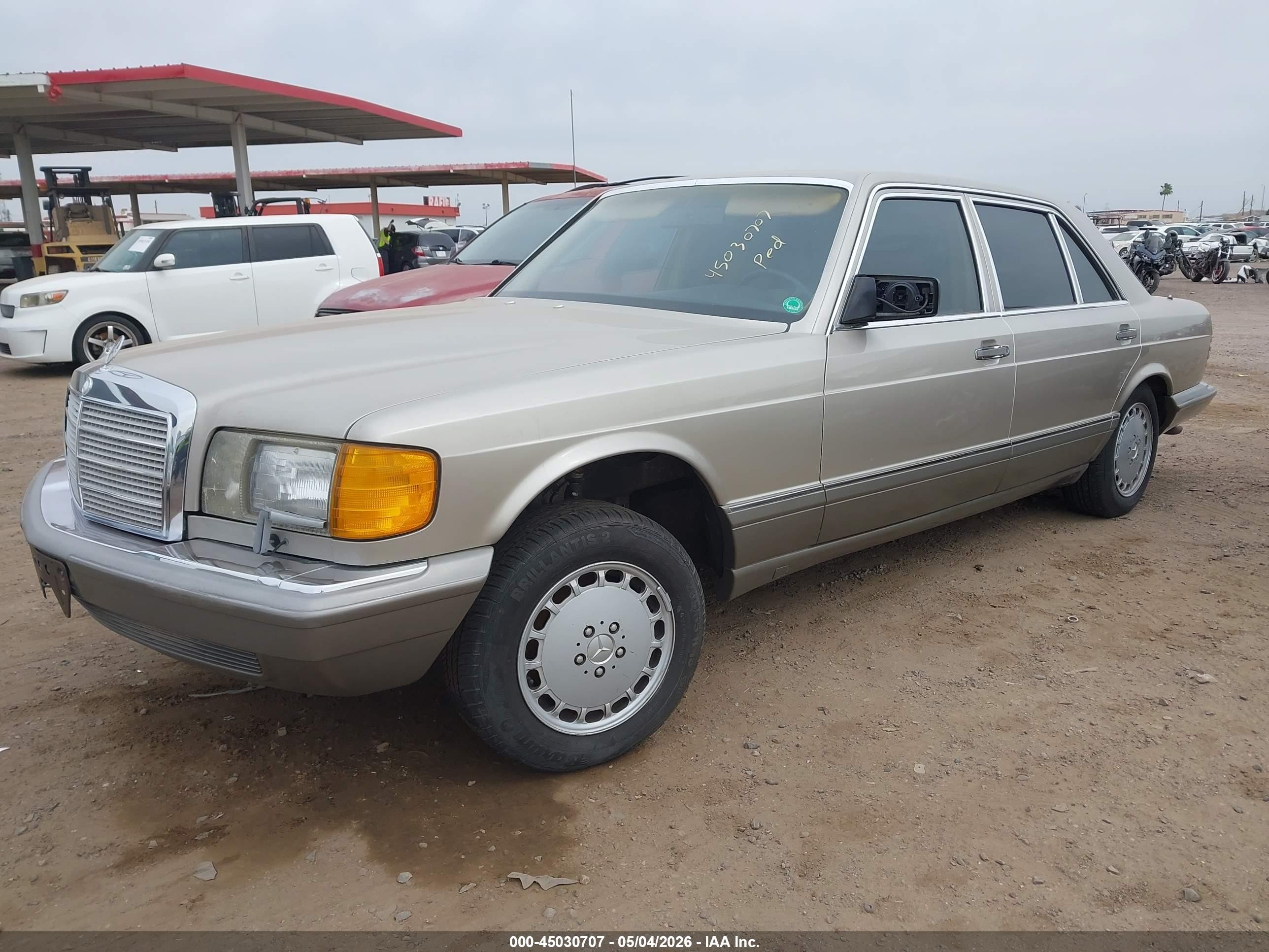 1987 Mercedes-benz 300 Sdl Золотой vin: WDBCB25D4HA298183