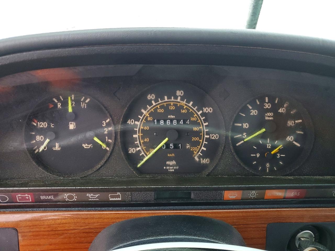 1987 Mercedes-benz 300 Sdl Silver vin: WDBCB25D4HA333207