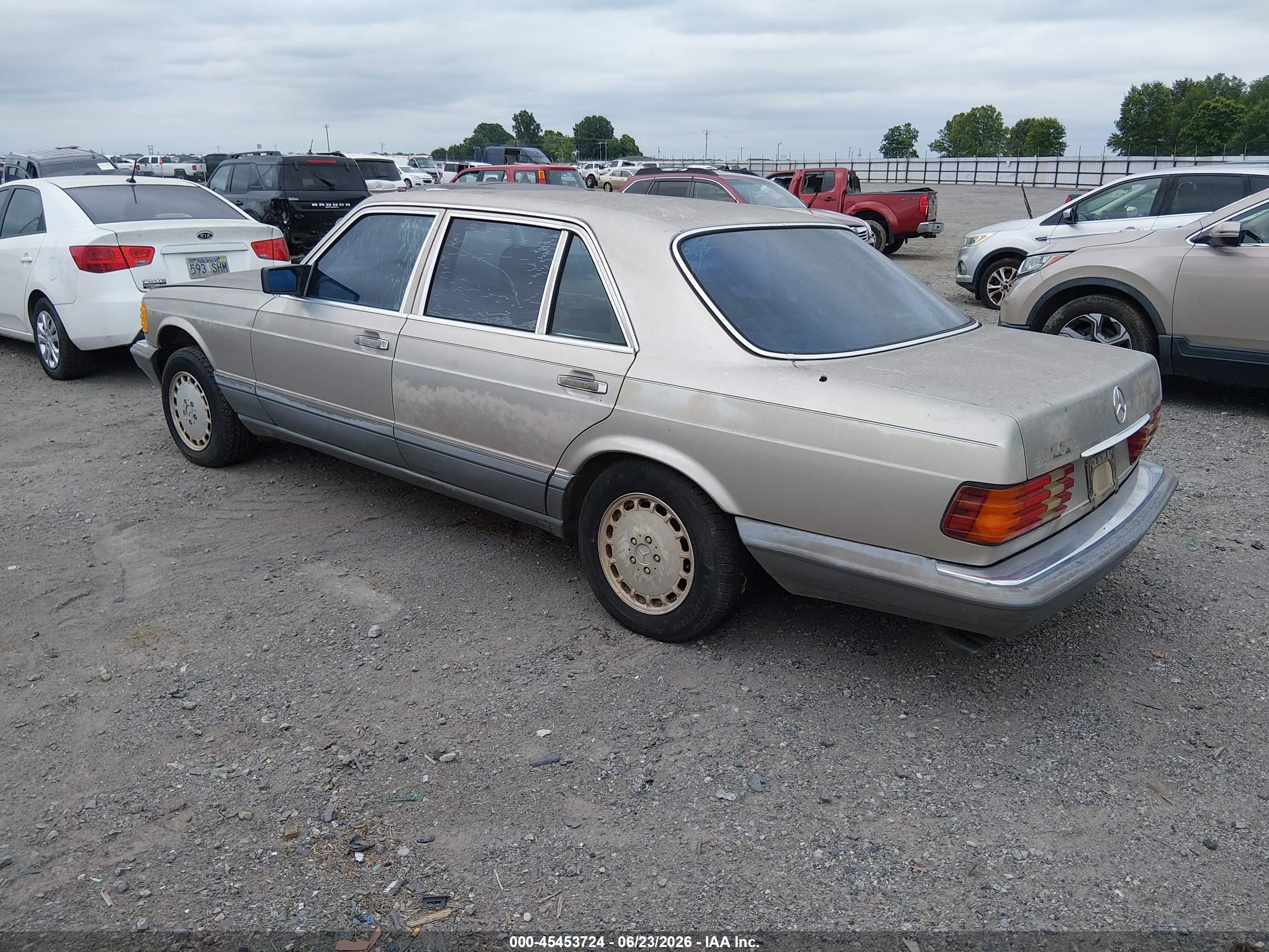 1986 Mercedes-benz 300 Sdl Gold vin: WDBCB25D7GA238476